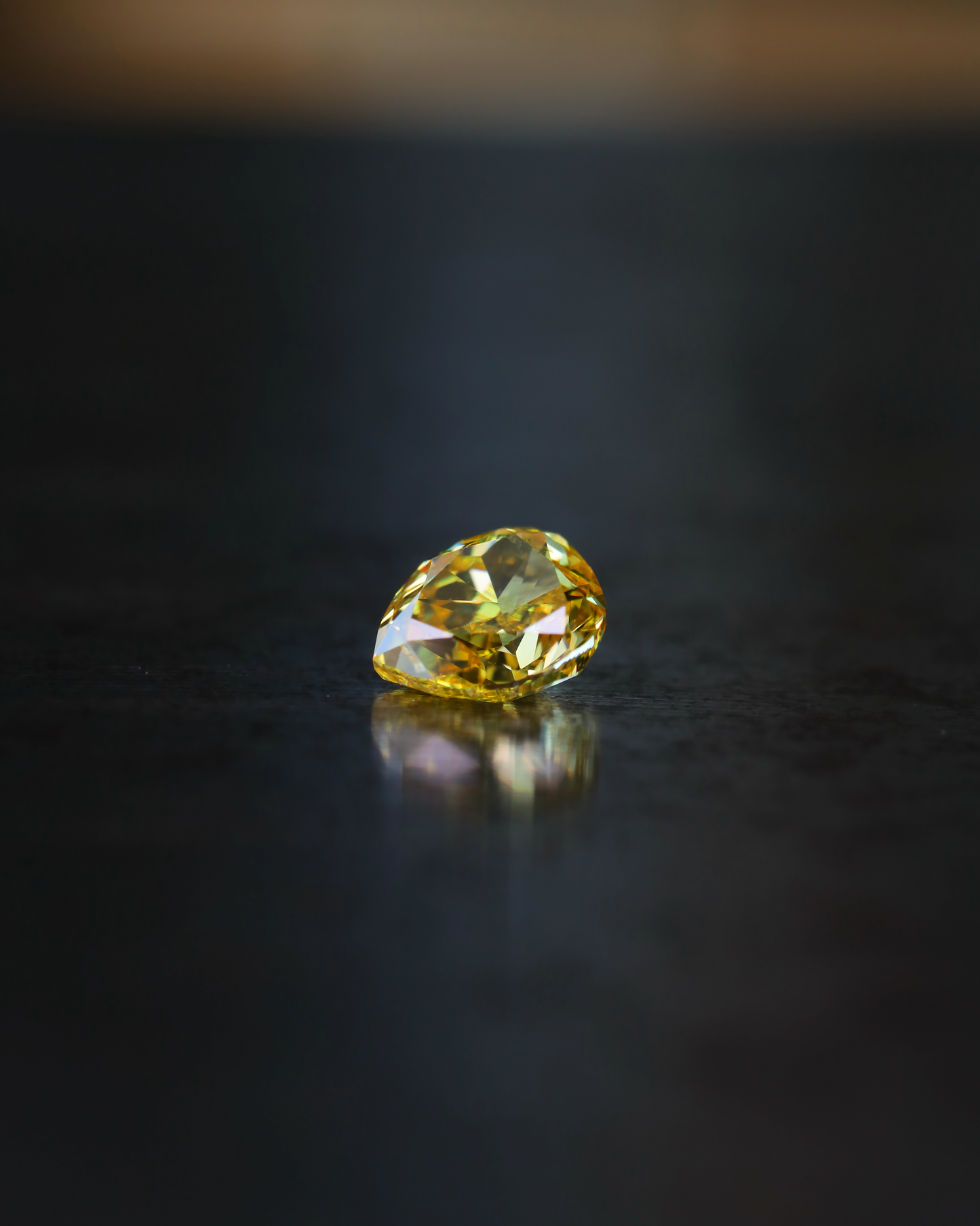 ファンシービビッドイエローダイヤモンド ルース 0.225ct