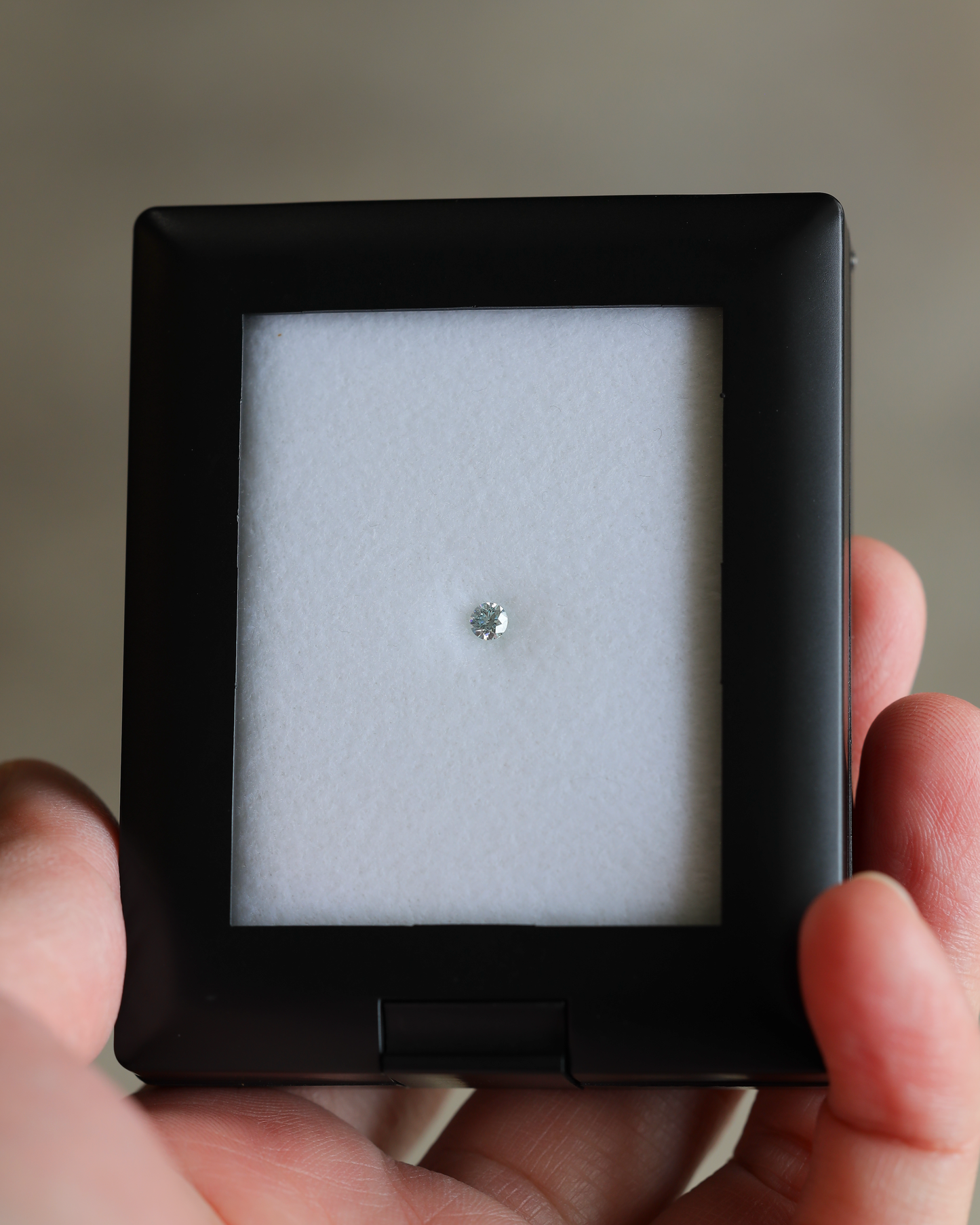 アイスブルーダイヤモンド ルース 0.11ct