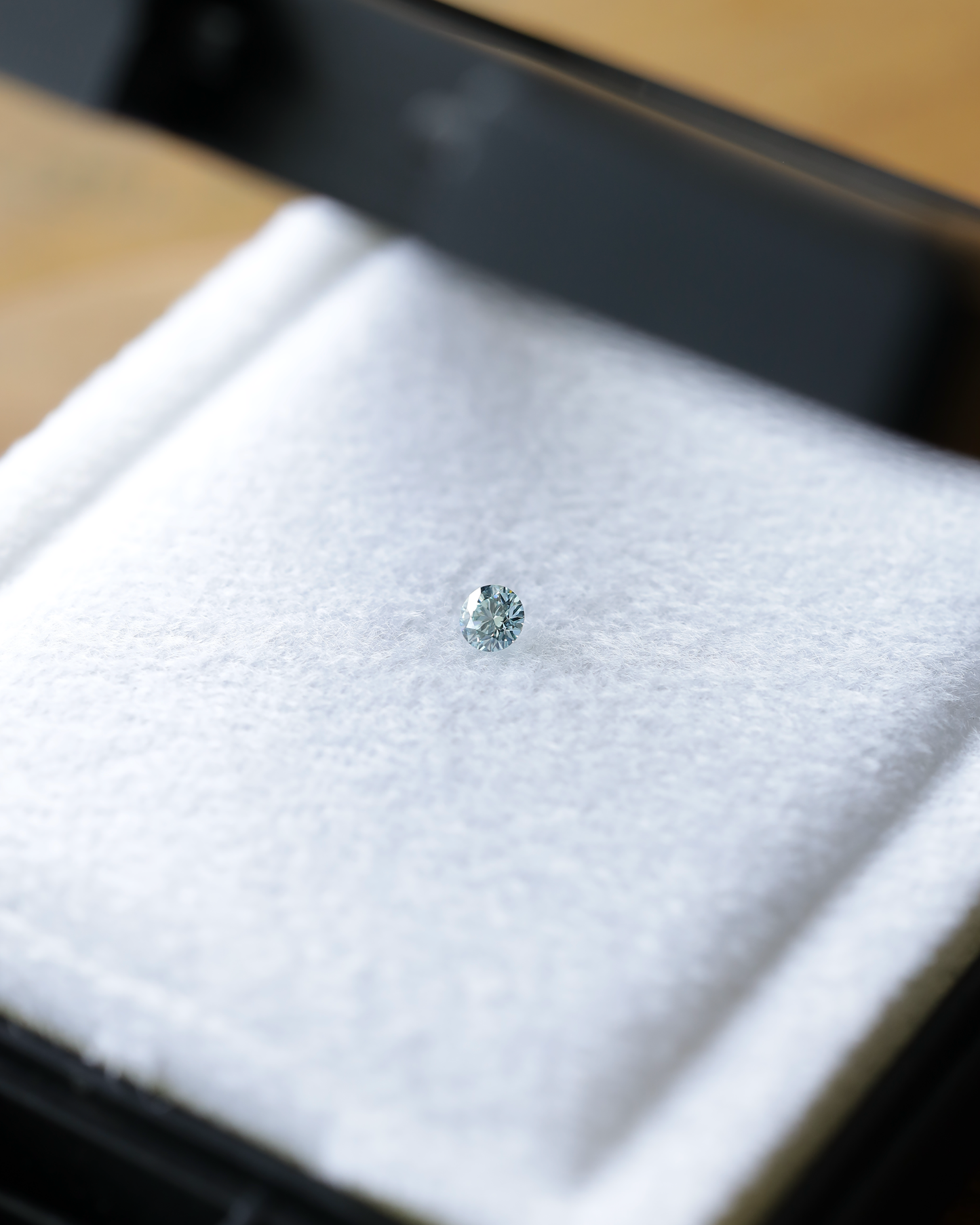 アイスブルーダイヤモンド ルース 0.11ct
