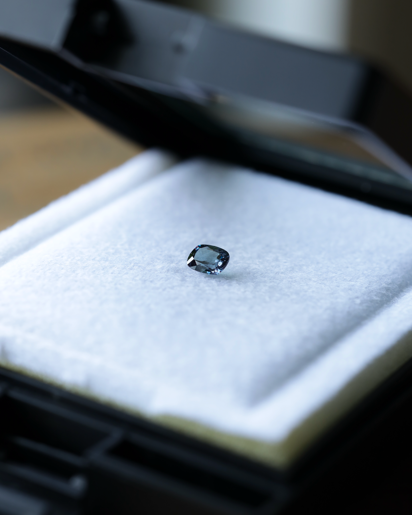 ベキリーブルーガーネット ルース 0.45ct