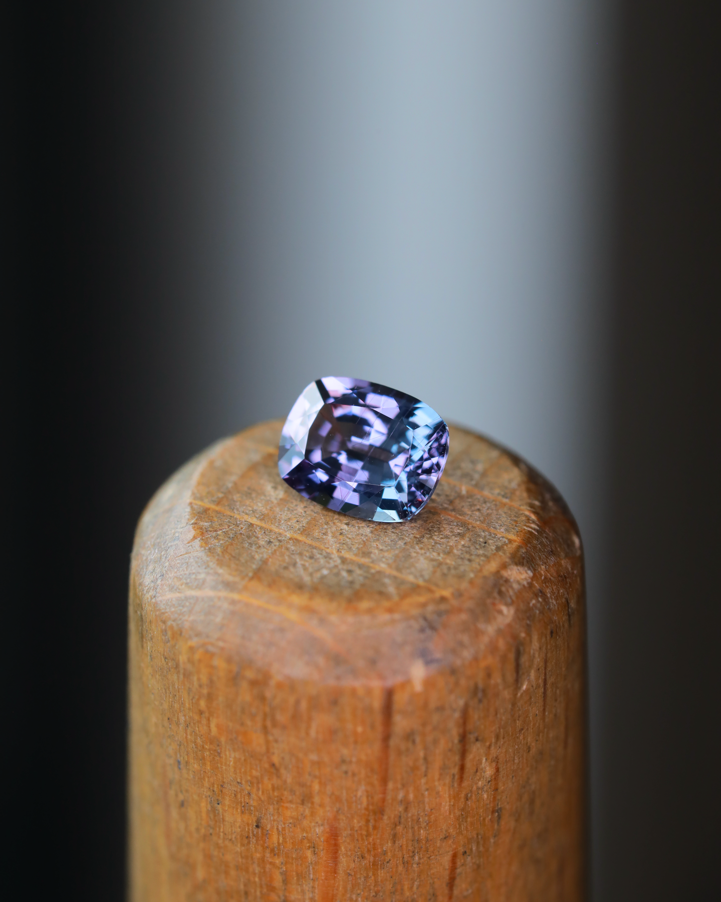 ベキリーブルーガーネット ルース 0.45ct