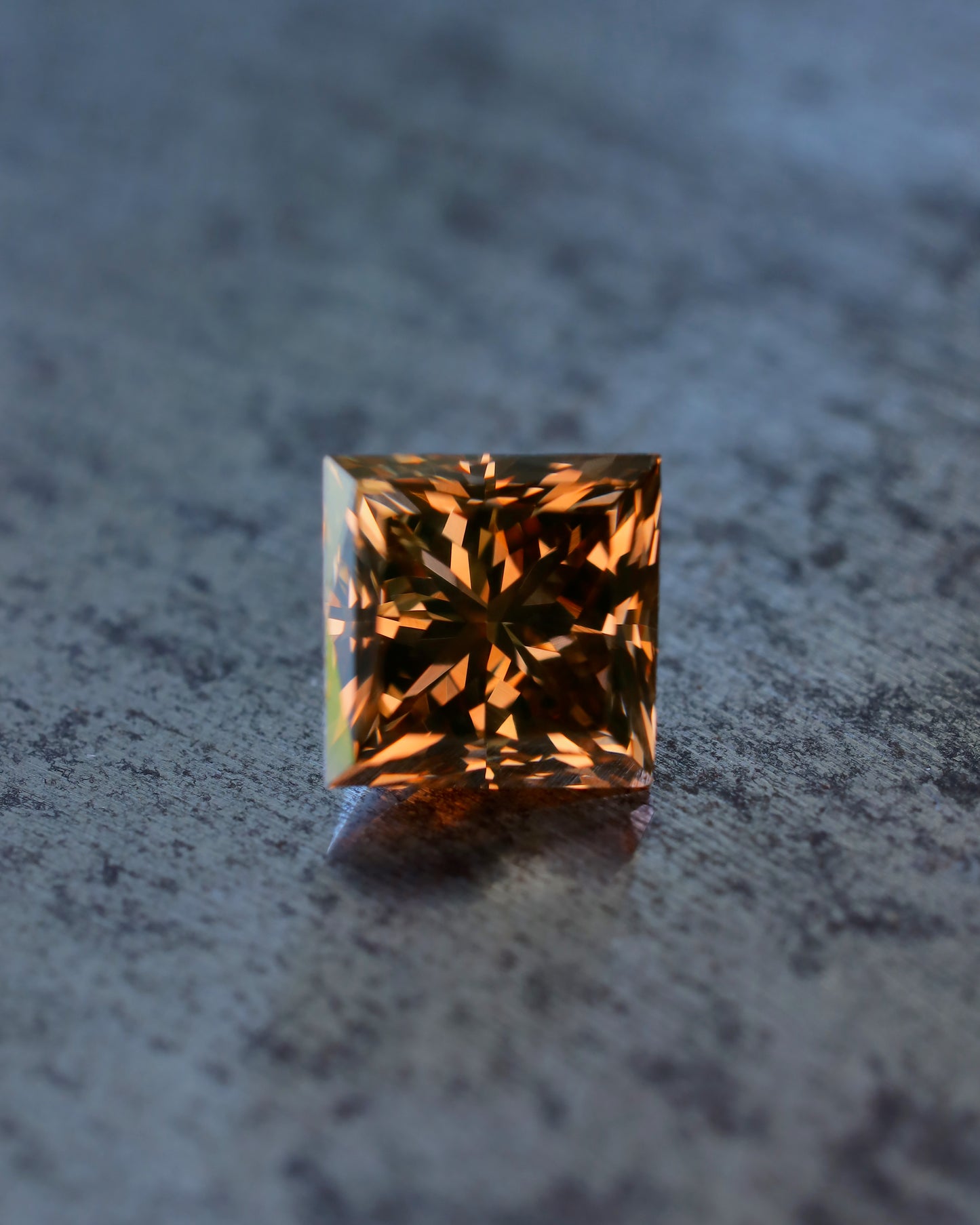 ファンシーダークブラウンダイヤモンド ルース 1.073ct