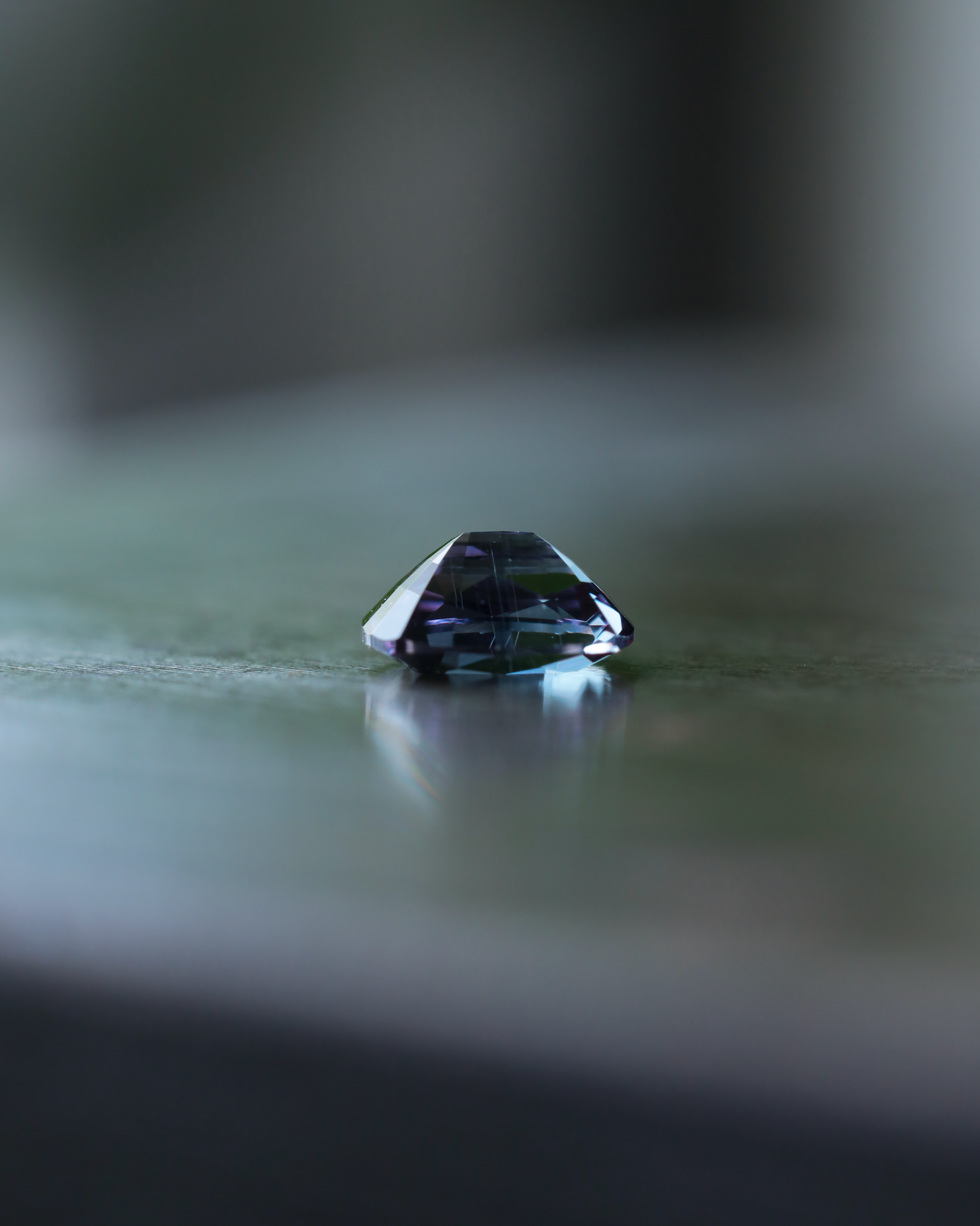 ベキリーブルーガーネット ルース 0.45ct