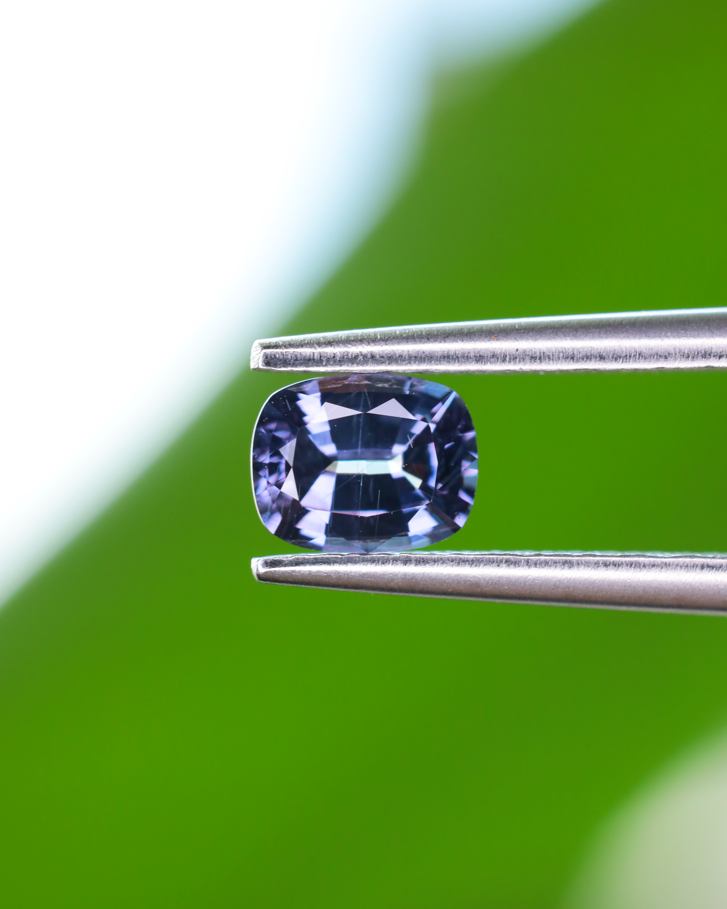 ベキリーブルーガーネット ルース 0.45ct