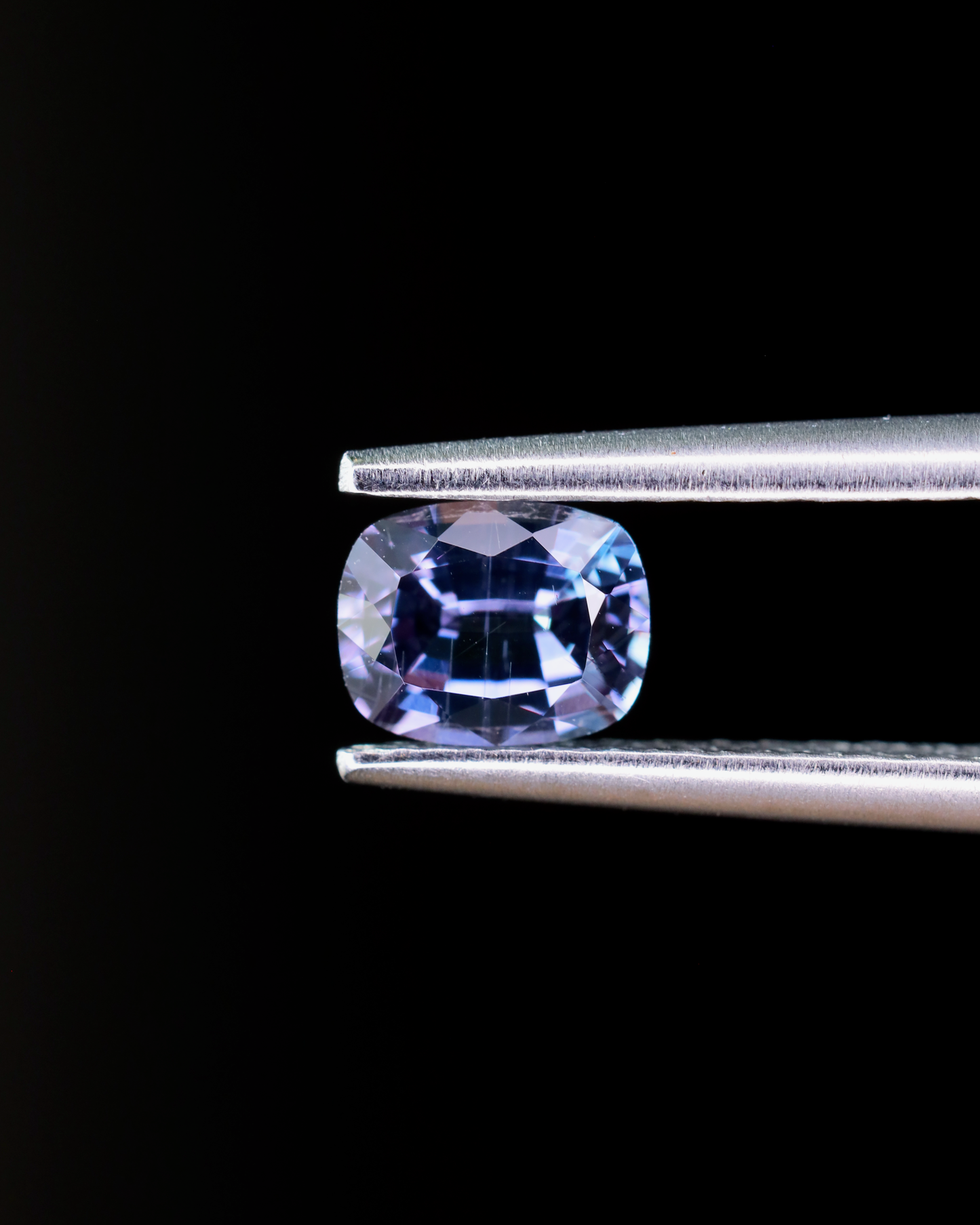 ベキリーブルーガーネット ルース 0.45ct