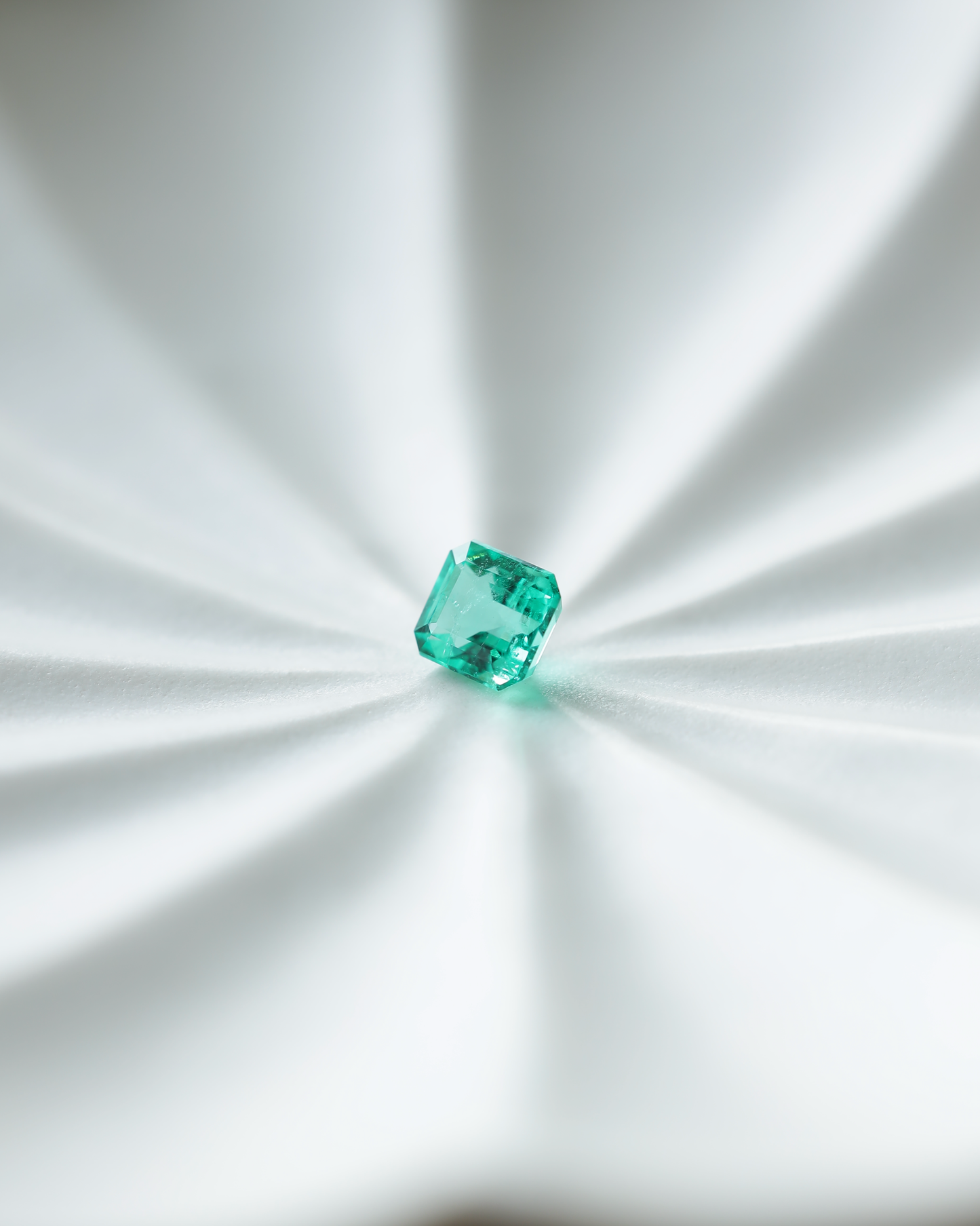 エメラルド ルース 0.71ct