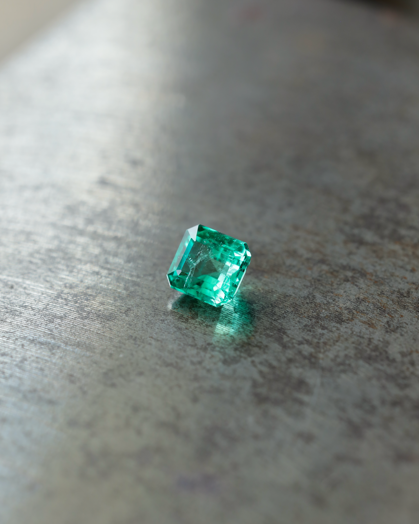 エメラルド ルース 0.71ct