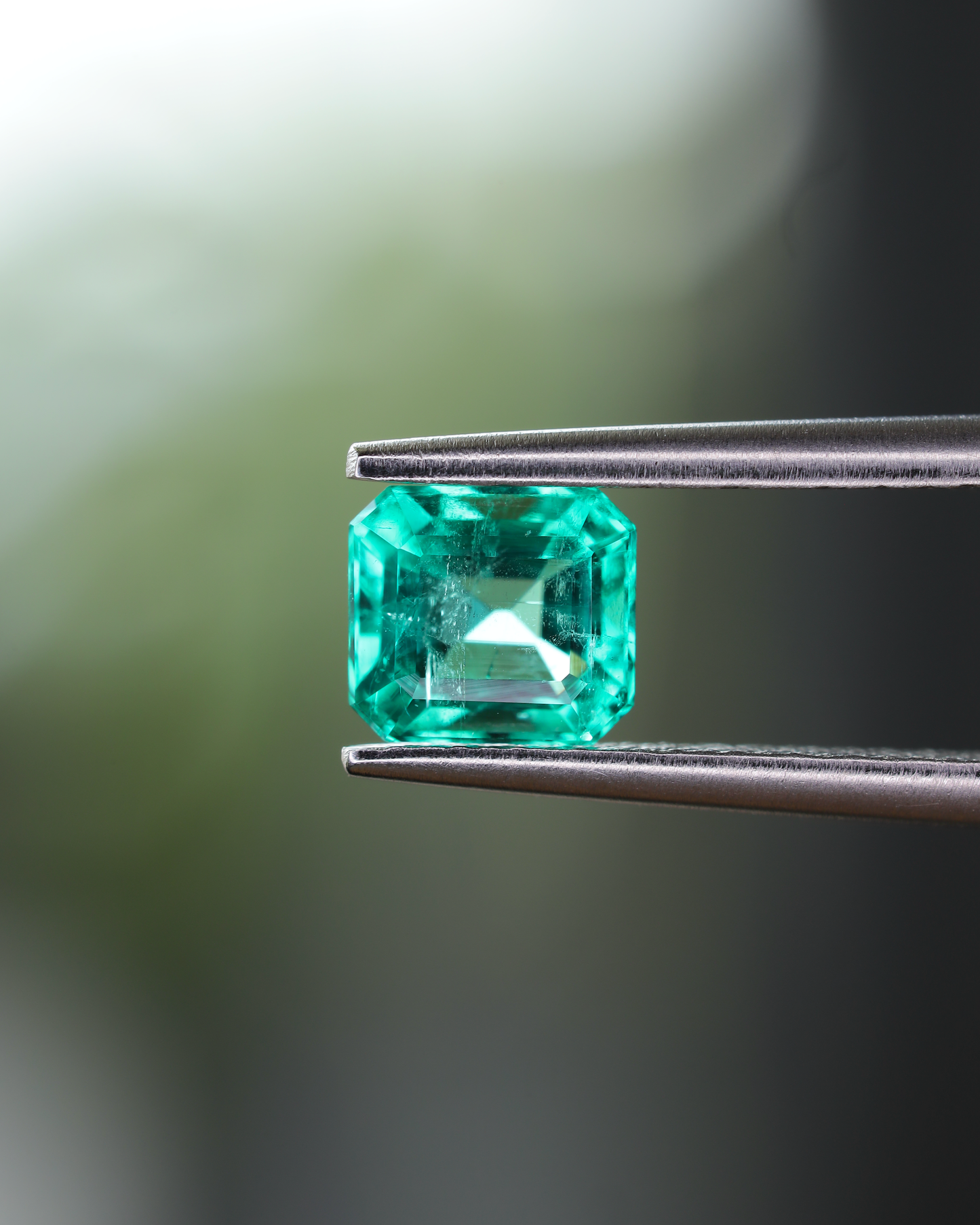 エメラルド ルース 0.71ct