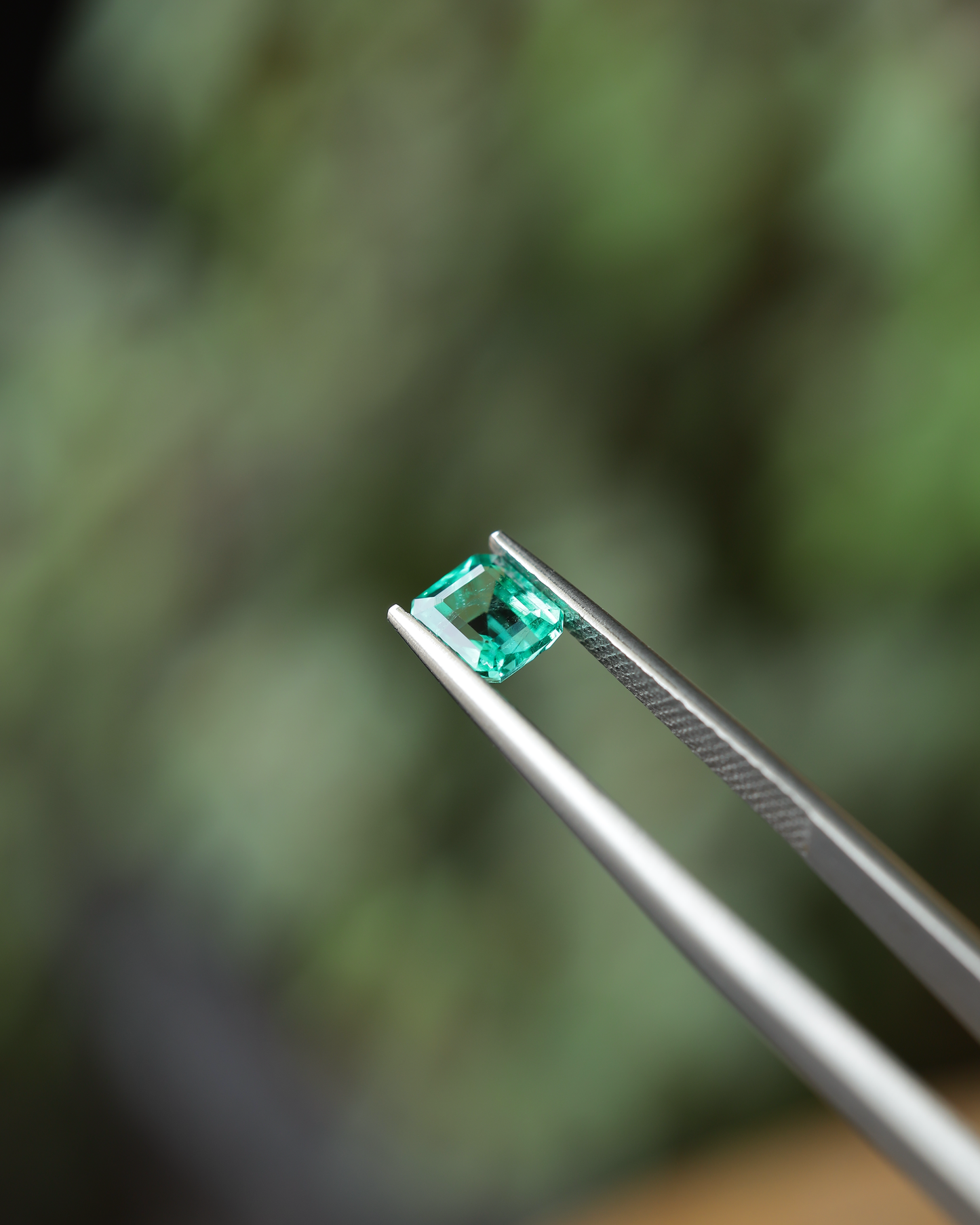 エメラルド ルース 0.71ct