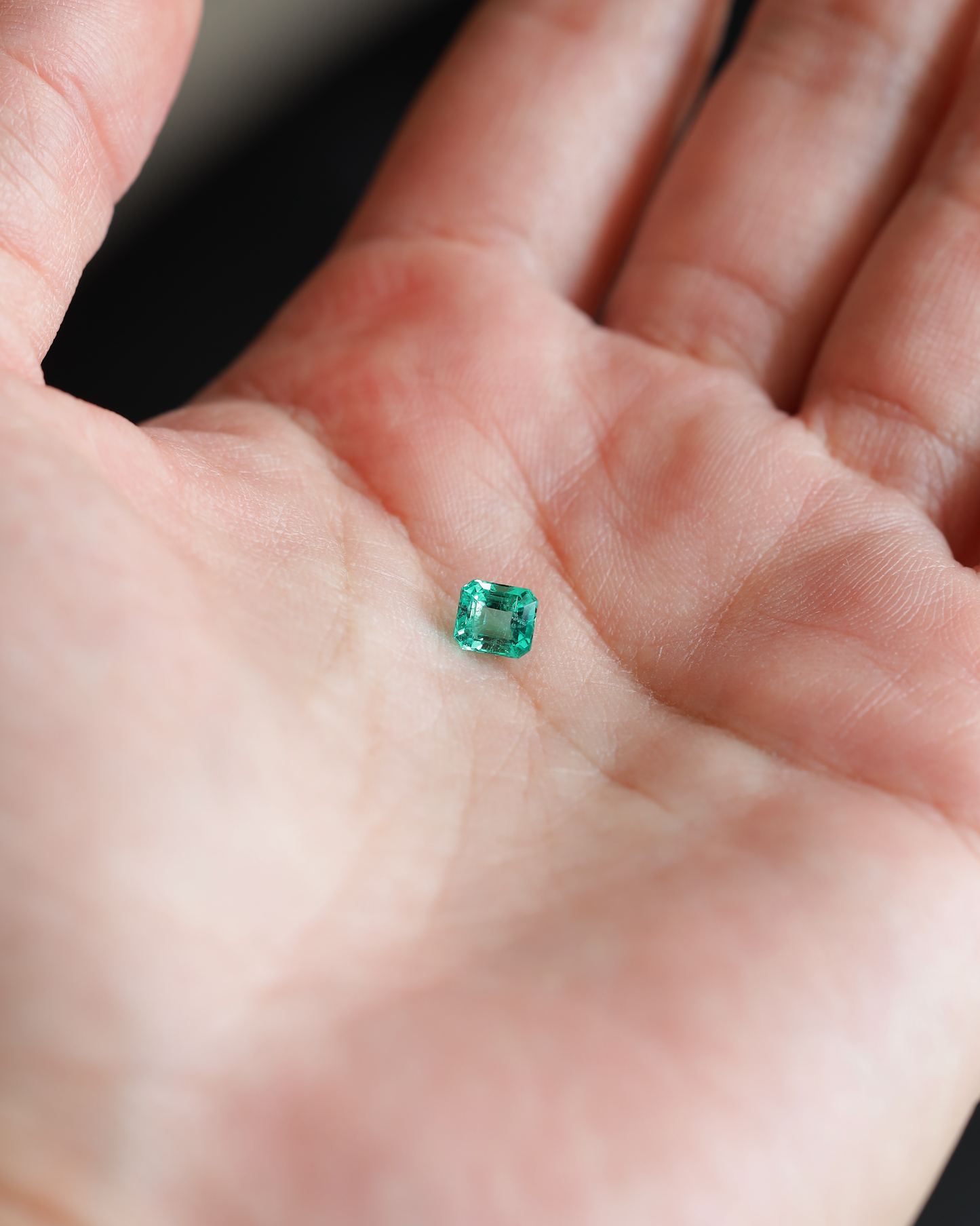 エメラルド ルース 0.71ct