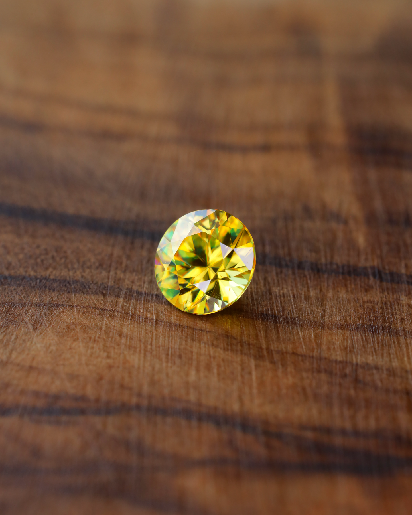 スフェーン ルース 0.43ct