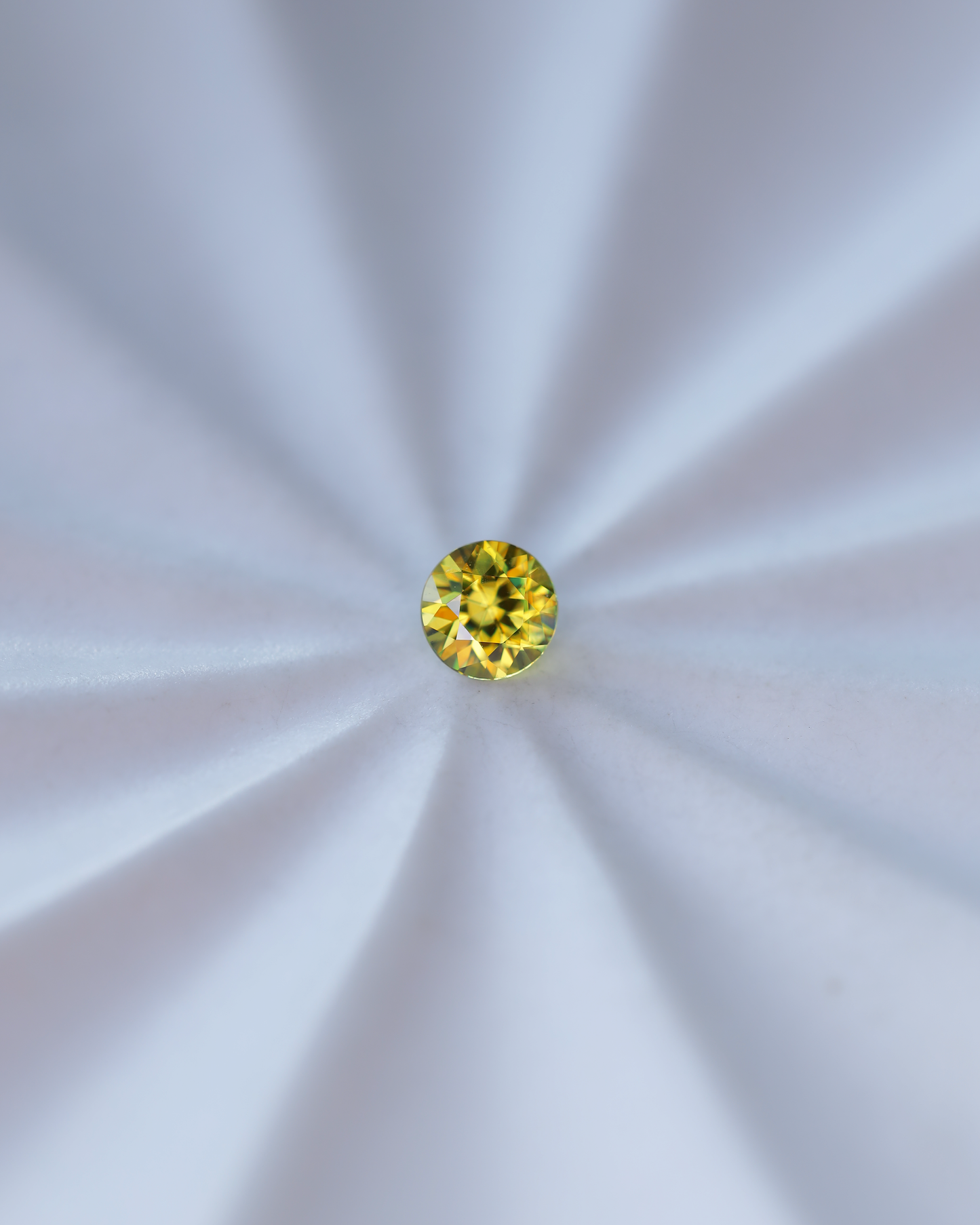 スフェーン ルース 0.43ct