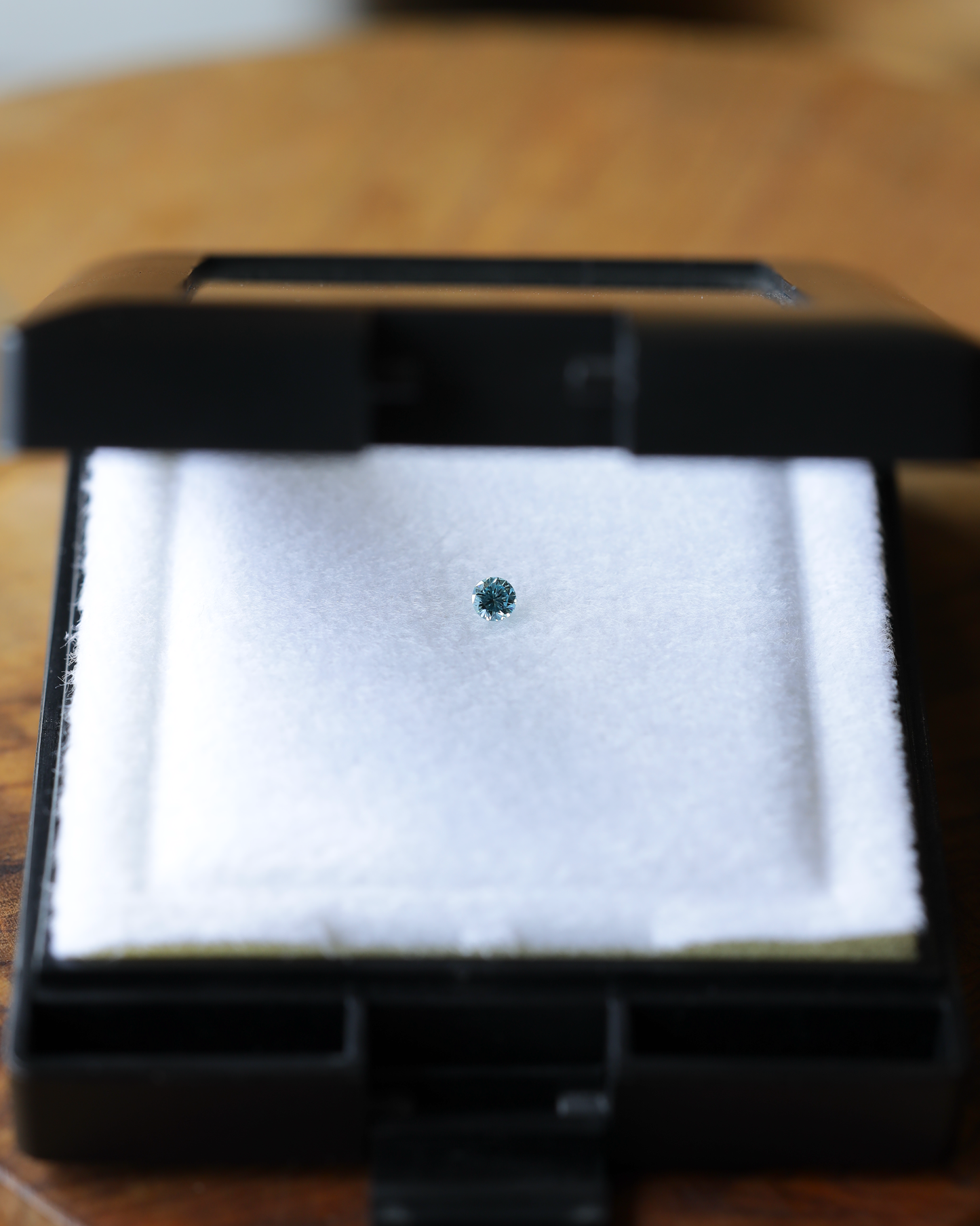 アイスブルーダイヤモンド ルース 0.1ct