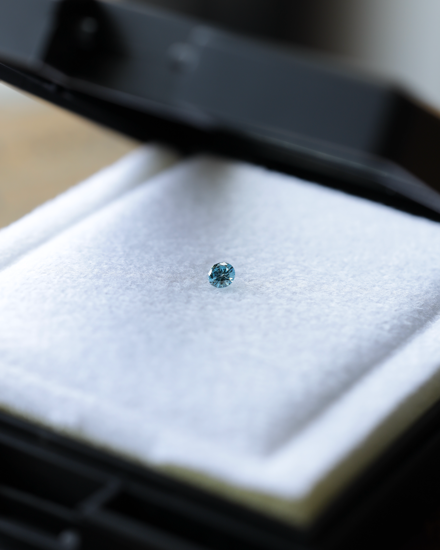 アイスブルーダイヤモンド ルース 0.1ct