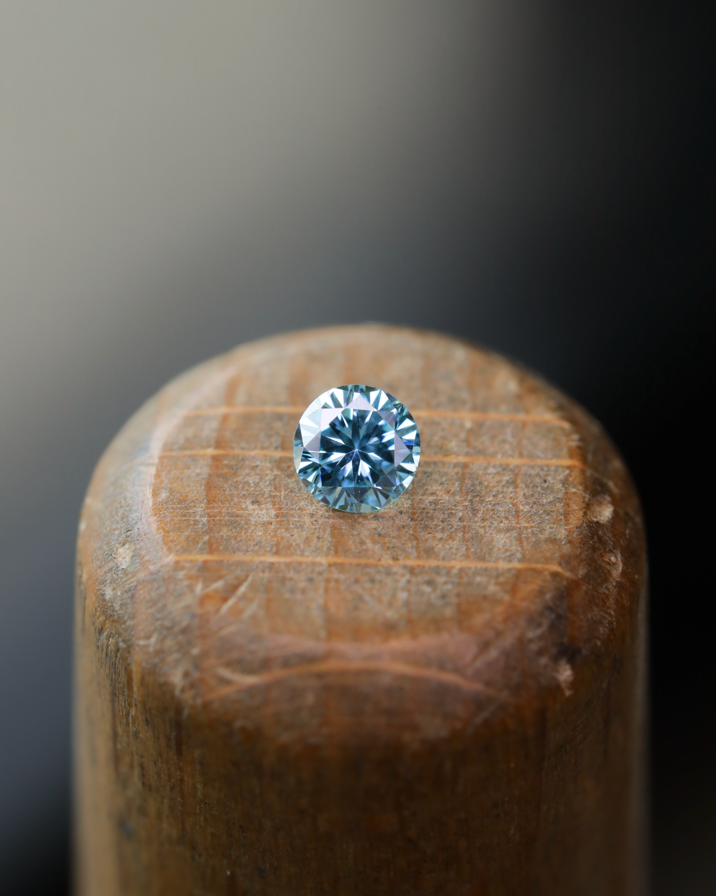 アイスブルーダイヤモンド ルース 0.1ct
