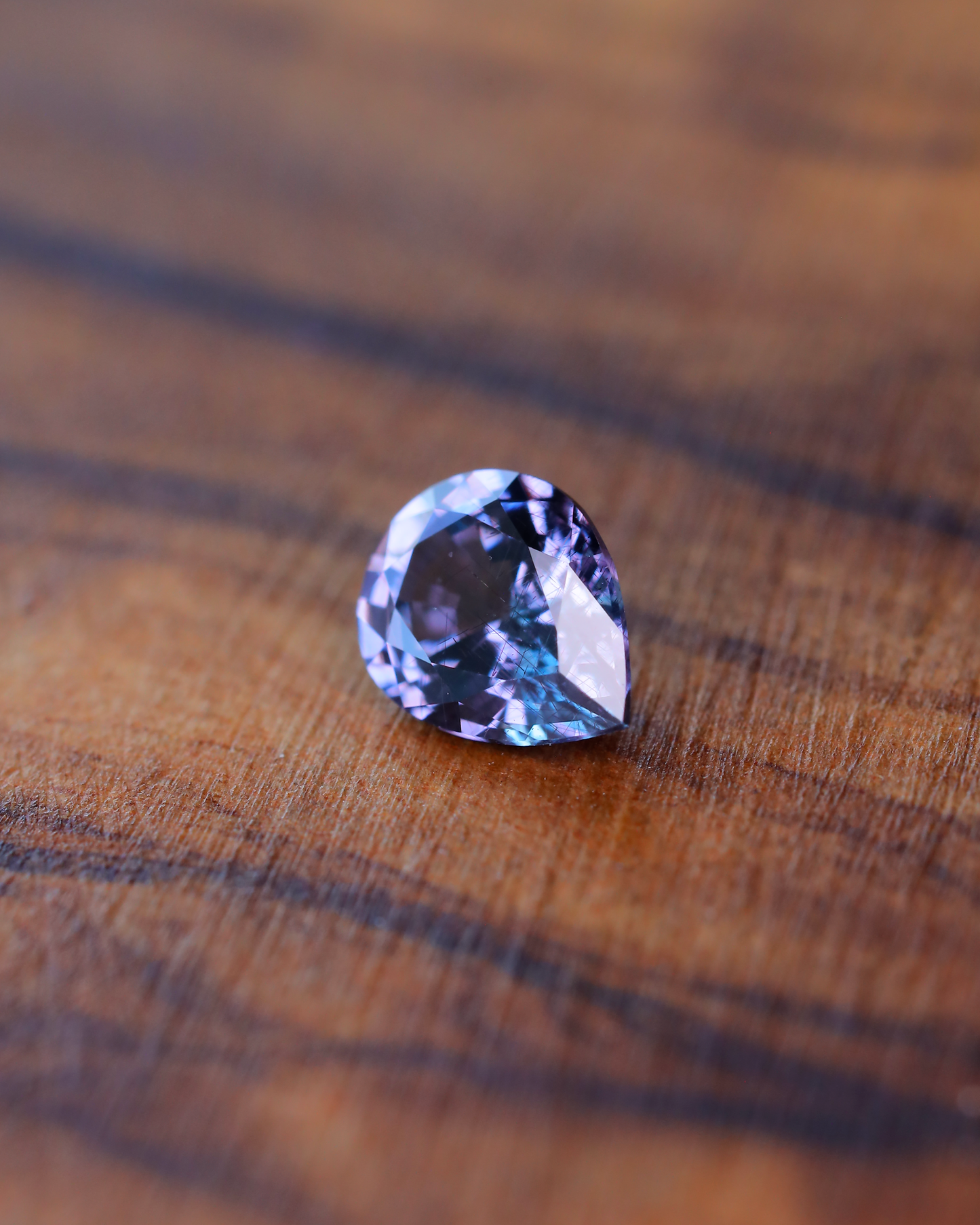ベキリーブルーガーネット ルース 0.33ct