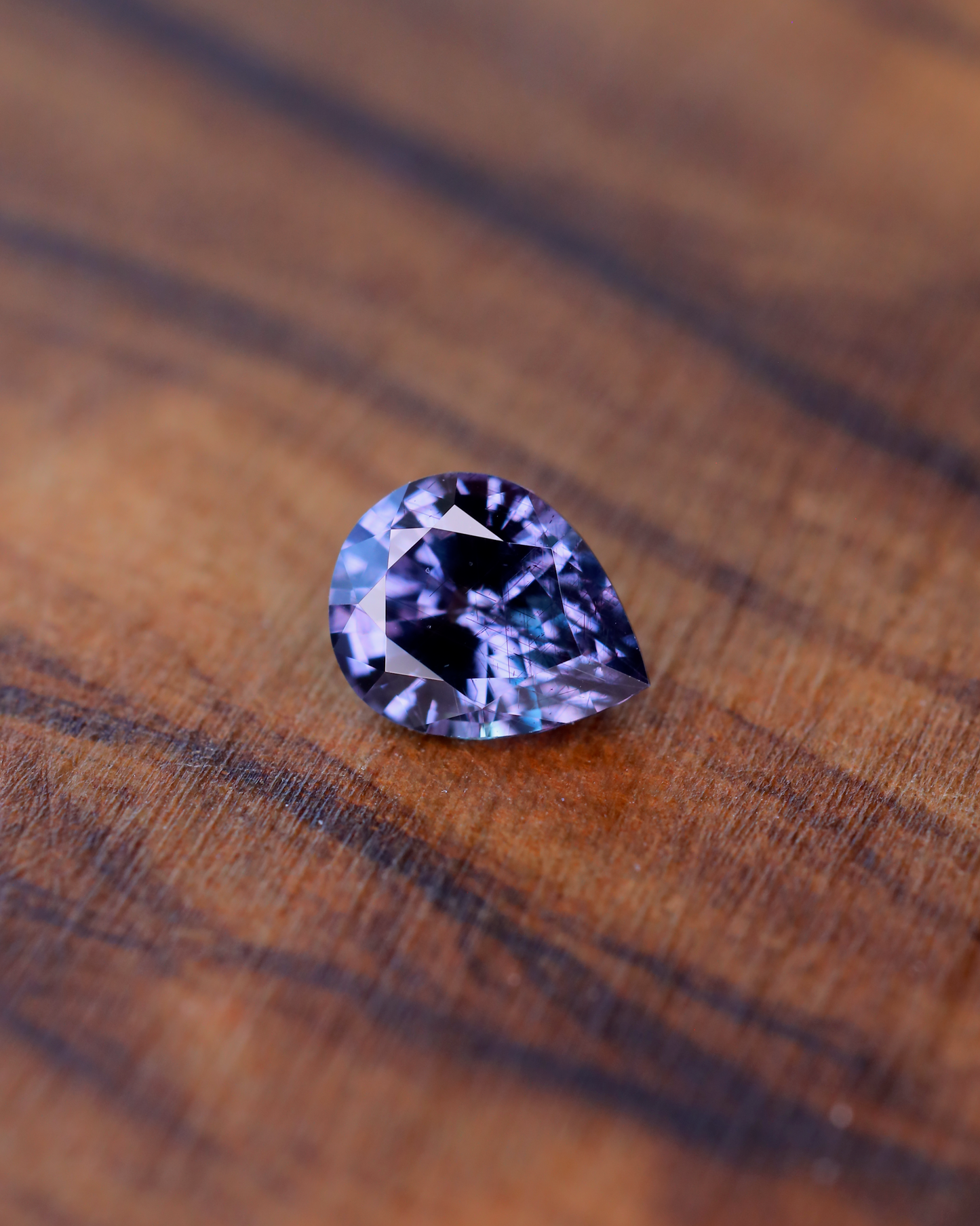 ベキリーブルーガーネット ルース 0.33ct