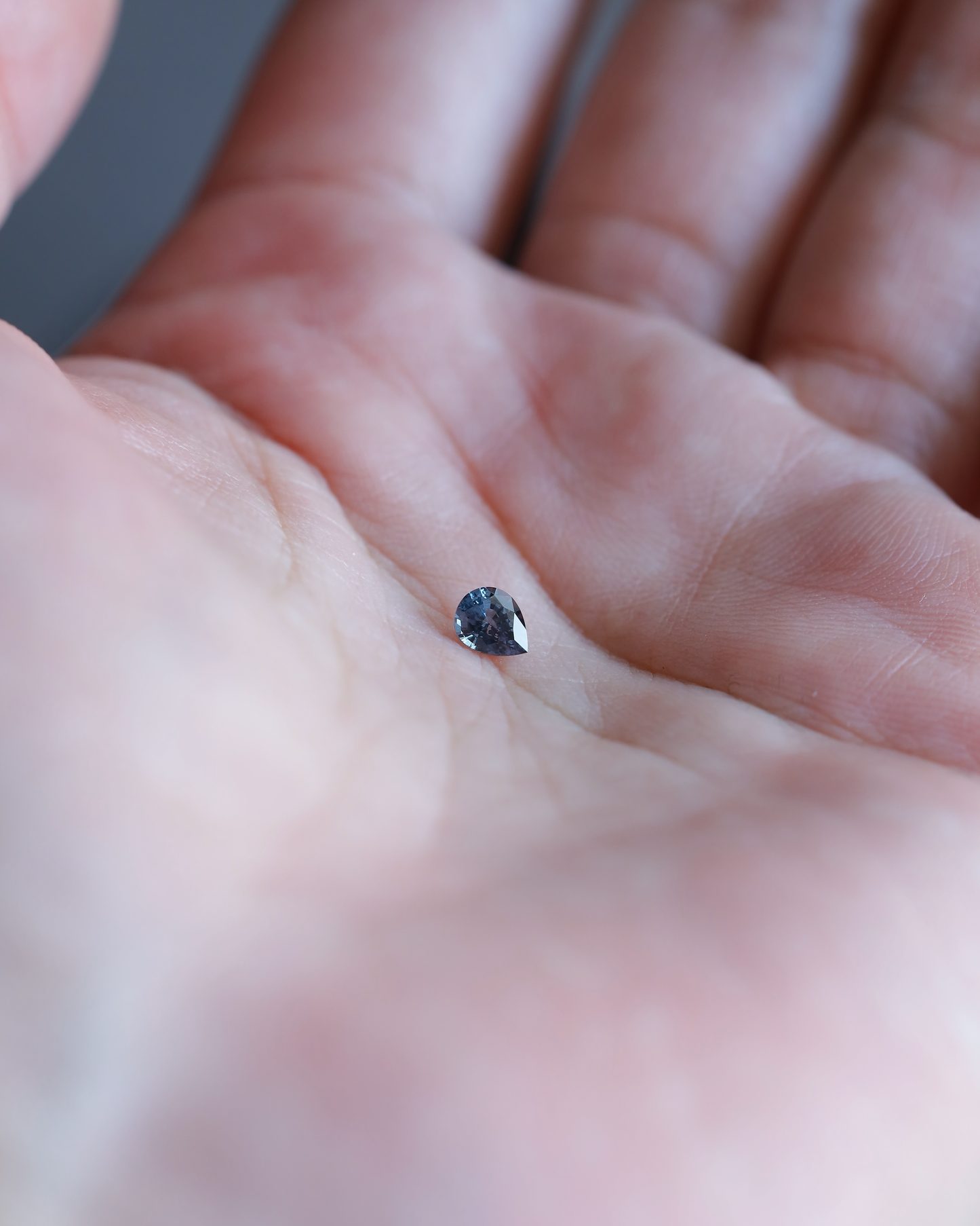 ベキリーブルーガーネット ルース 0.33ct