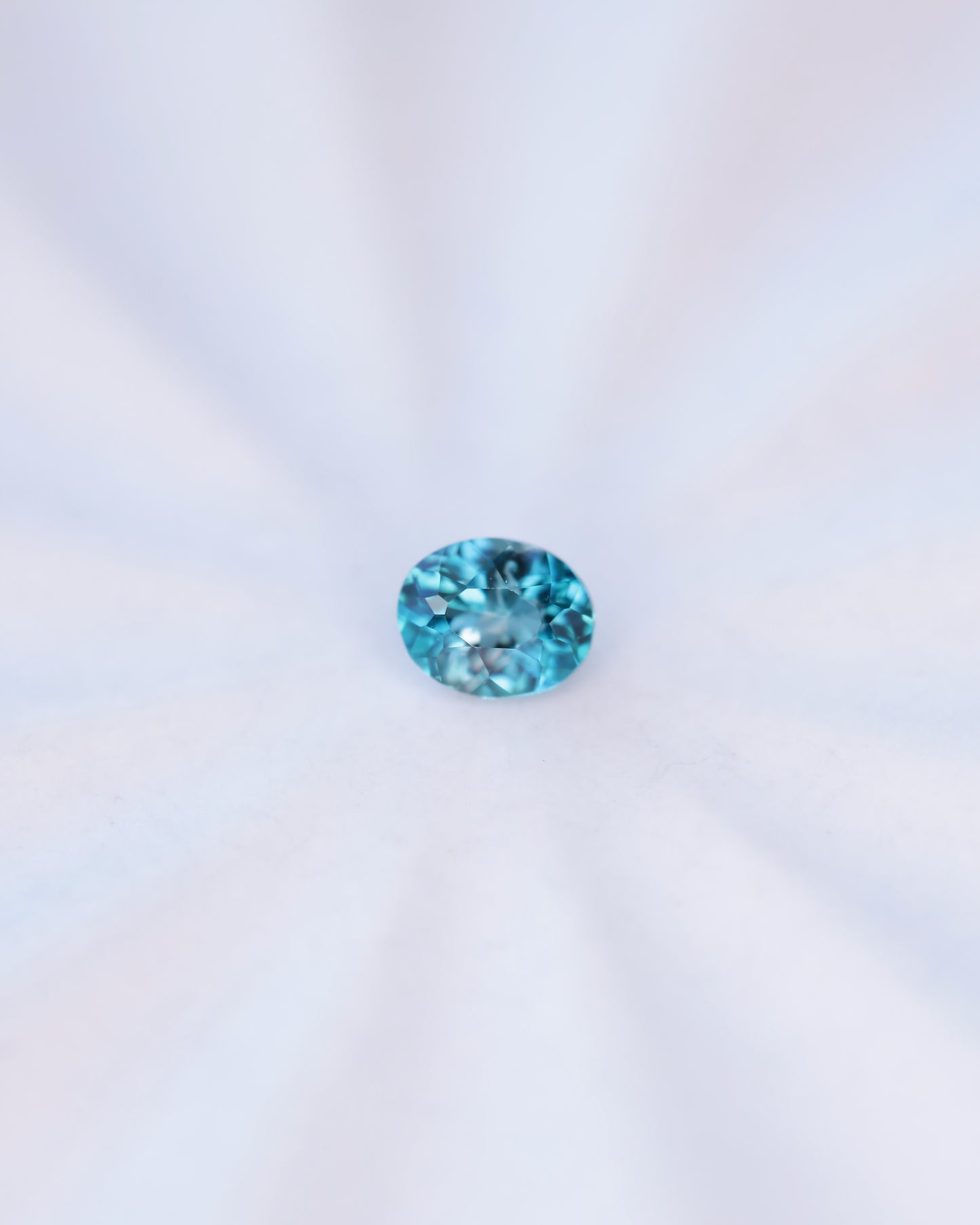 グランディディエライト ルース 0.14ct