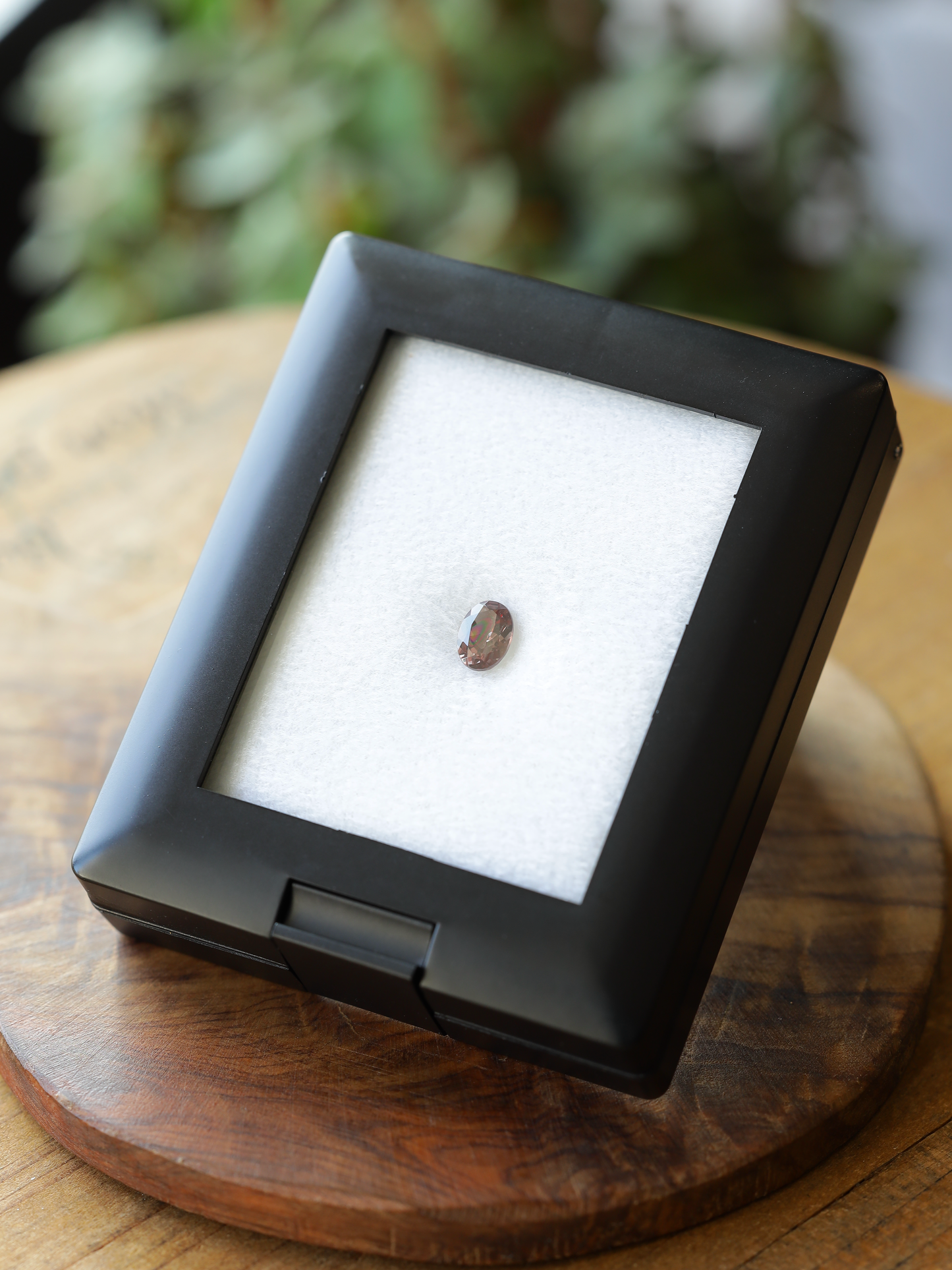 カラーチェンジガーネット ルース 1.09ct