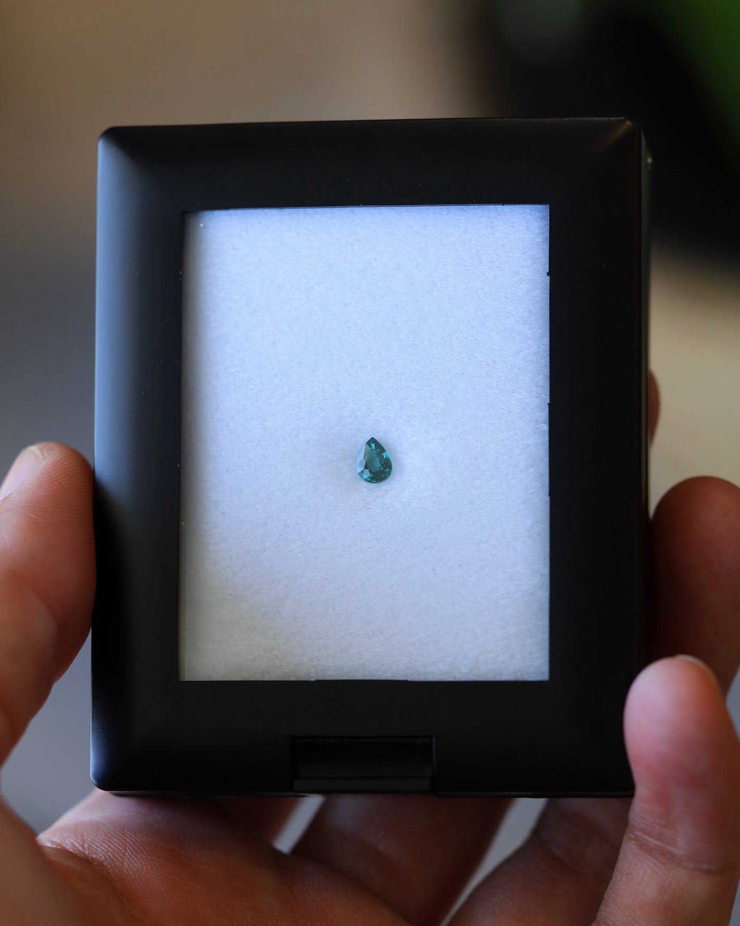 グランディディエライト ルース 0.28ct