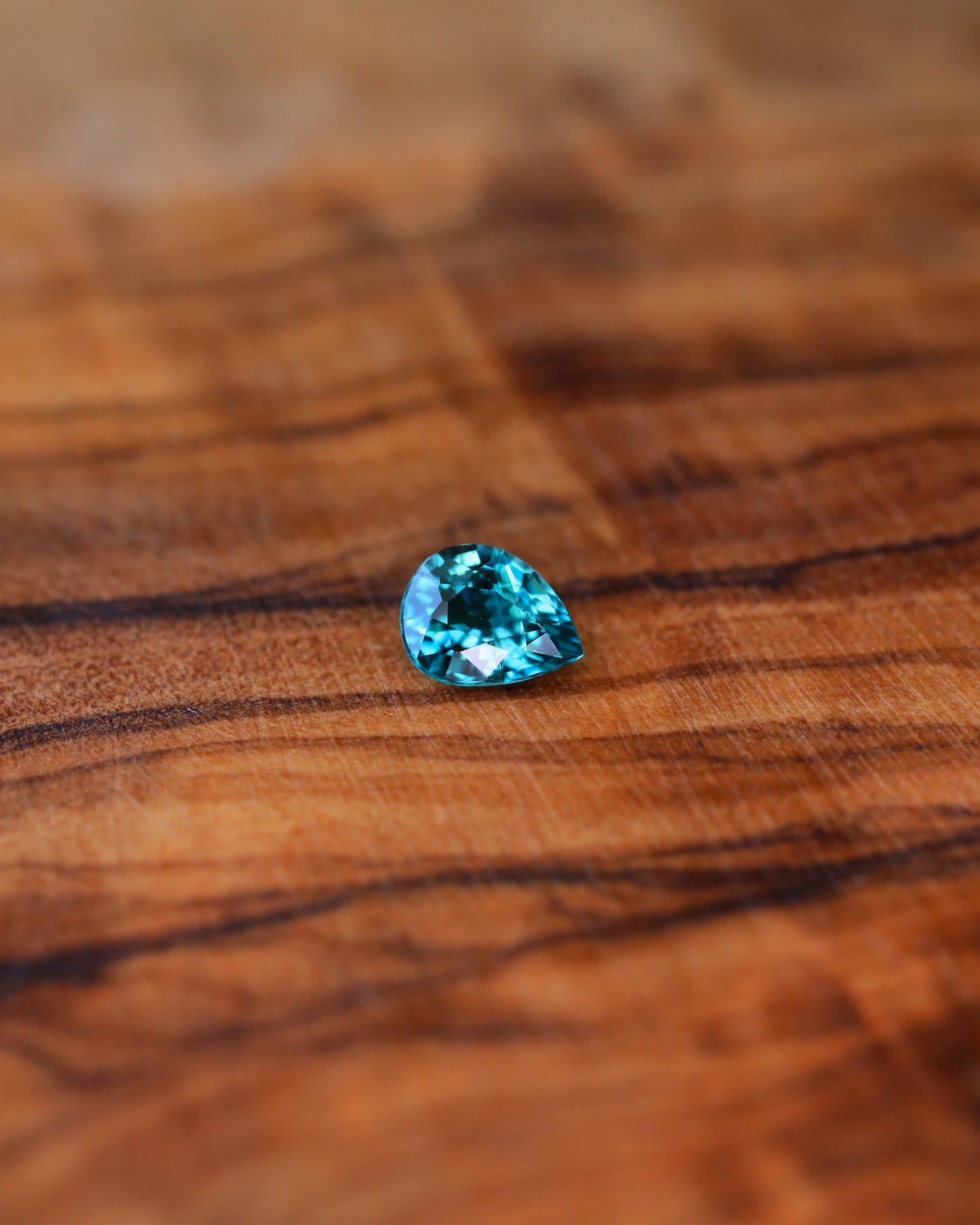グランディディエライト ルース 0.28ct