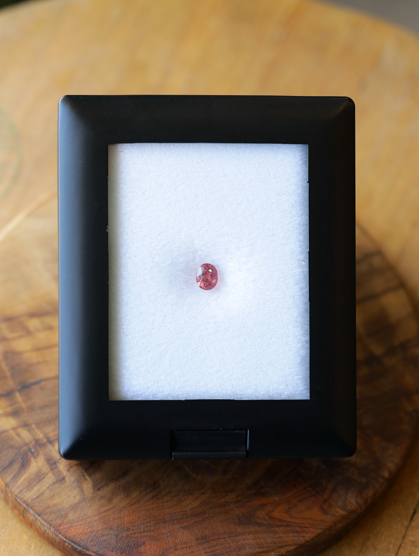 ピンクスピネル ルース 0.67ct