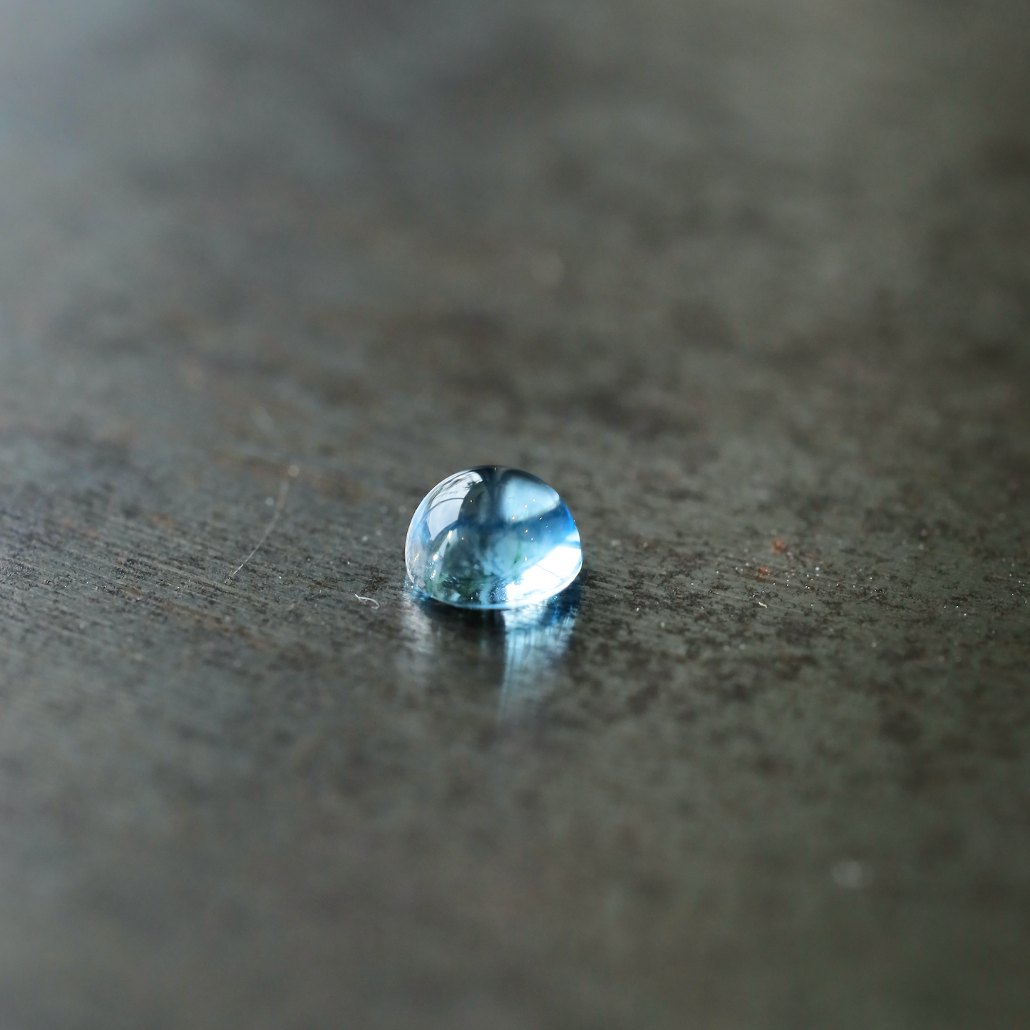 【仕立て必須】ブルートパーズ 0.16ct