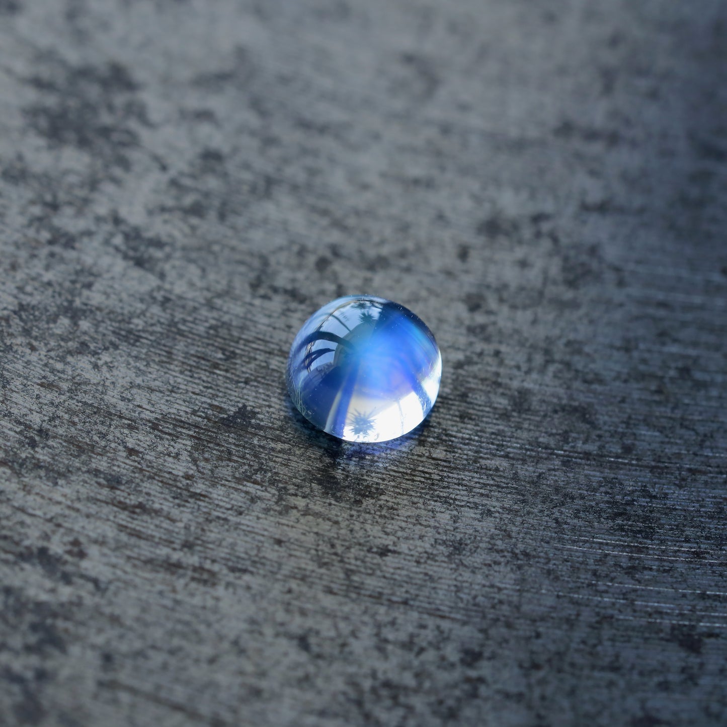 レインボームーンストーン ルース 0.59ct