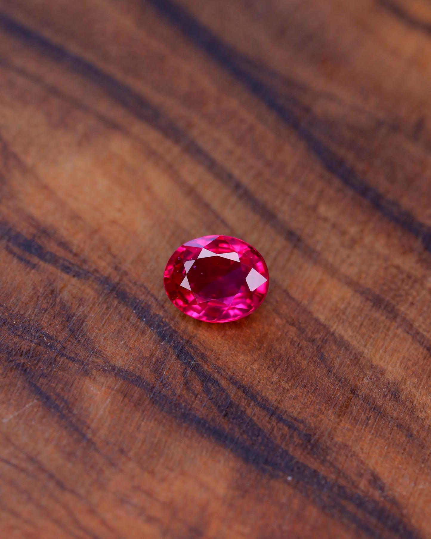 非加熱ピジョンブラッドルビー ルース 0.35ct 鑑別書付
