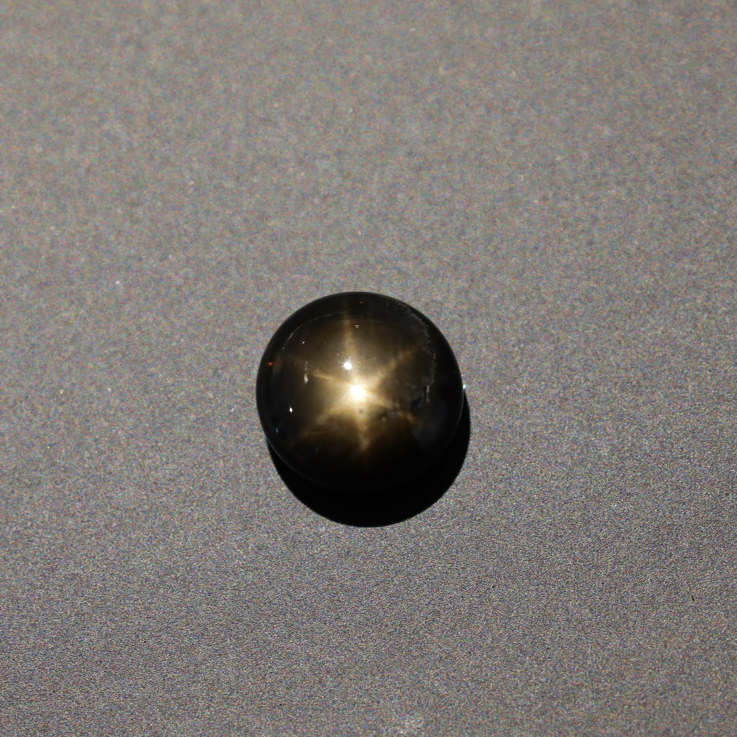 ブラックスターサファイア ルース 1.54ct