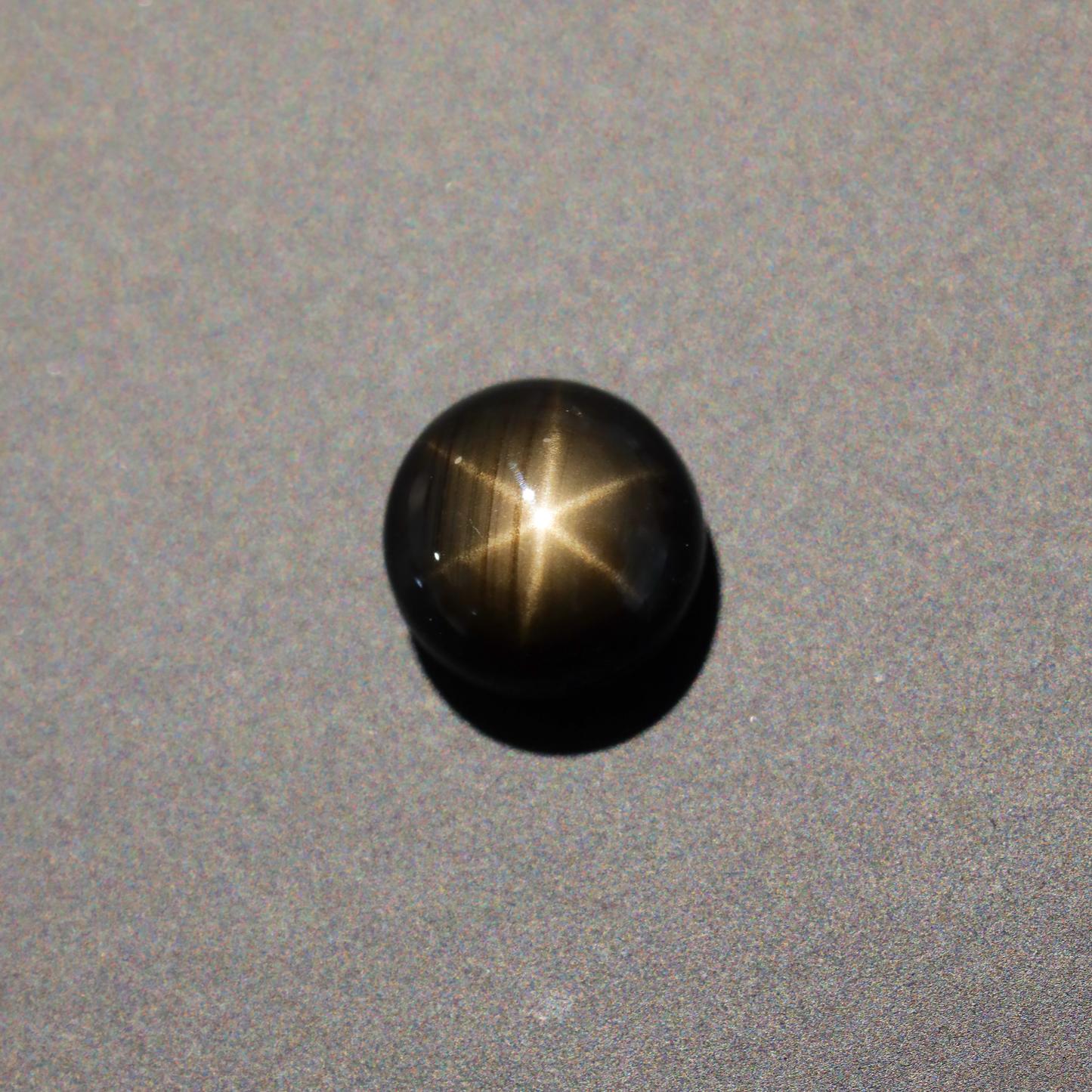 ブラックスターサファイア ルース 1.96ct