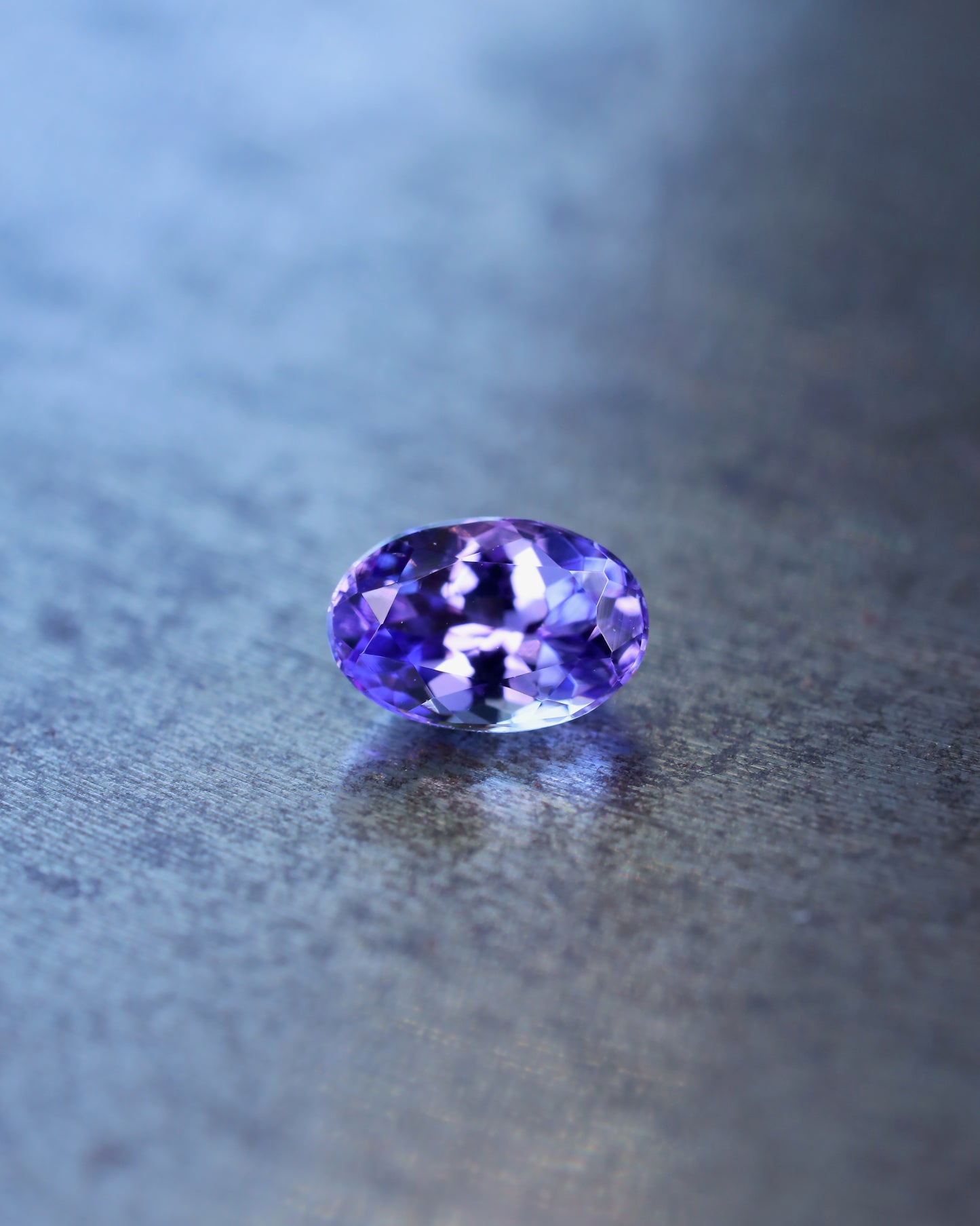 パープルゾイサイト ルース 0.54ct