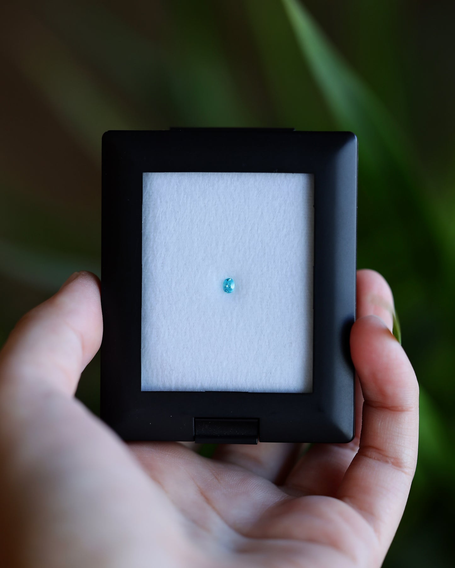 ブラジル産パライバトルマリン ルース 0.12ct 鑑別書付