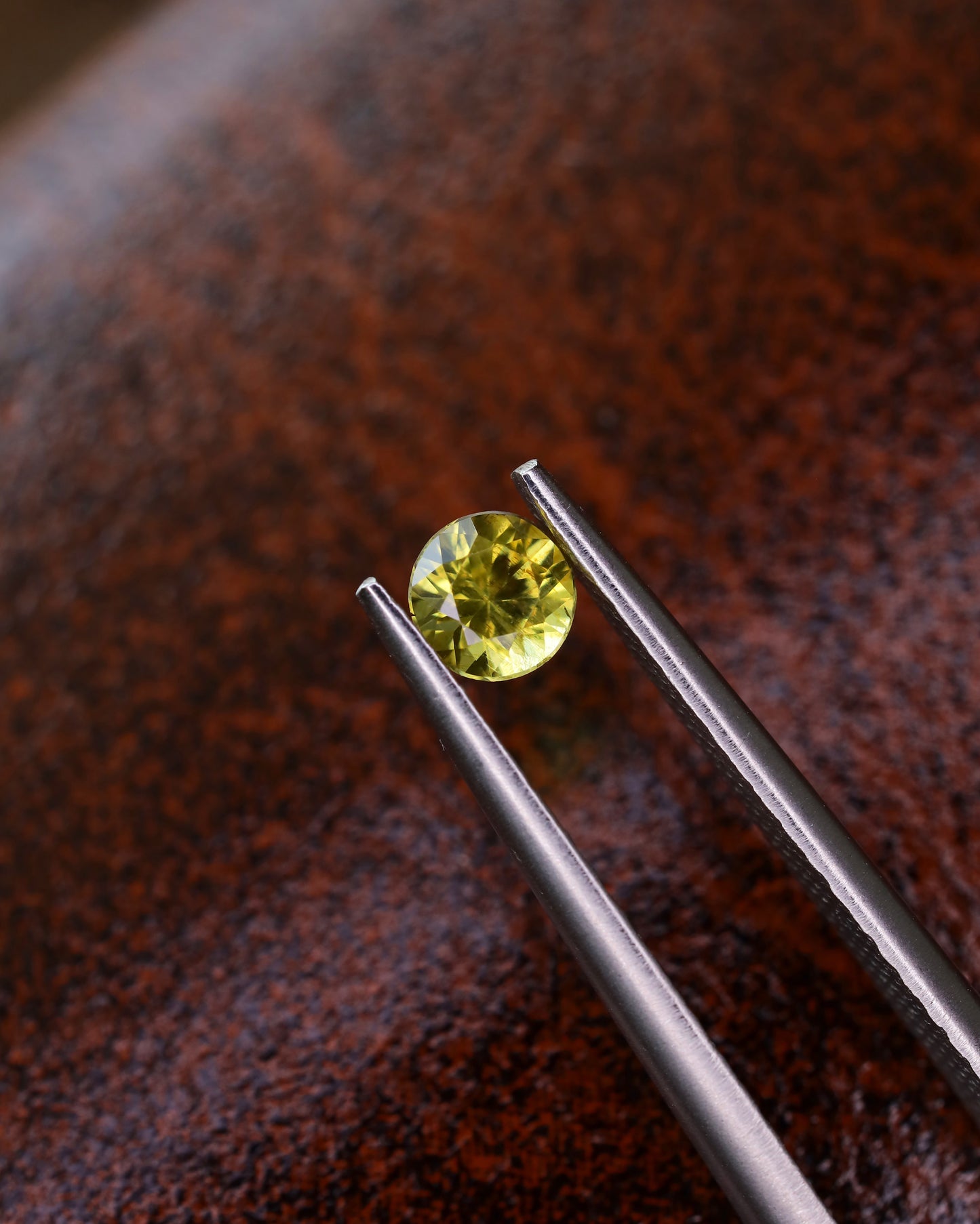 パラサイトペリドット ルース 0.25ct 鑑別書付き