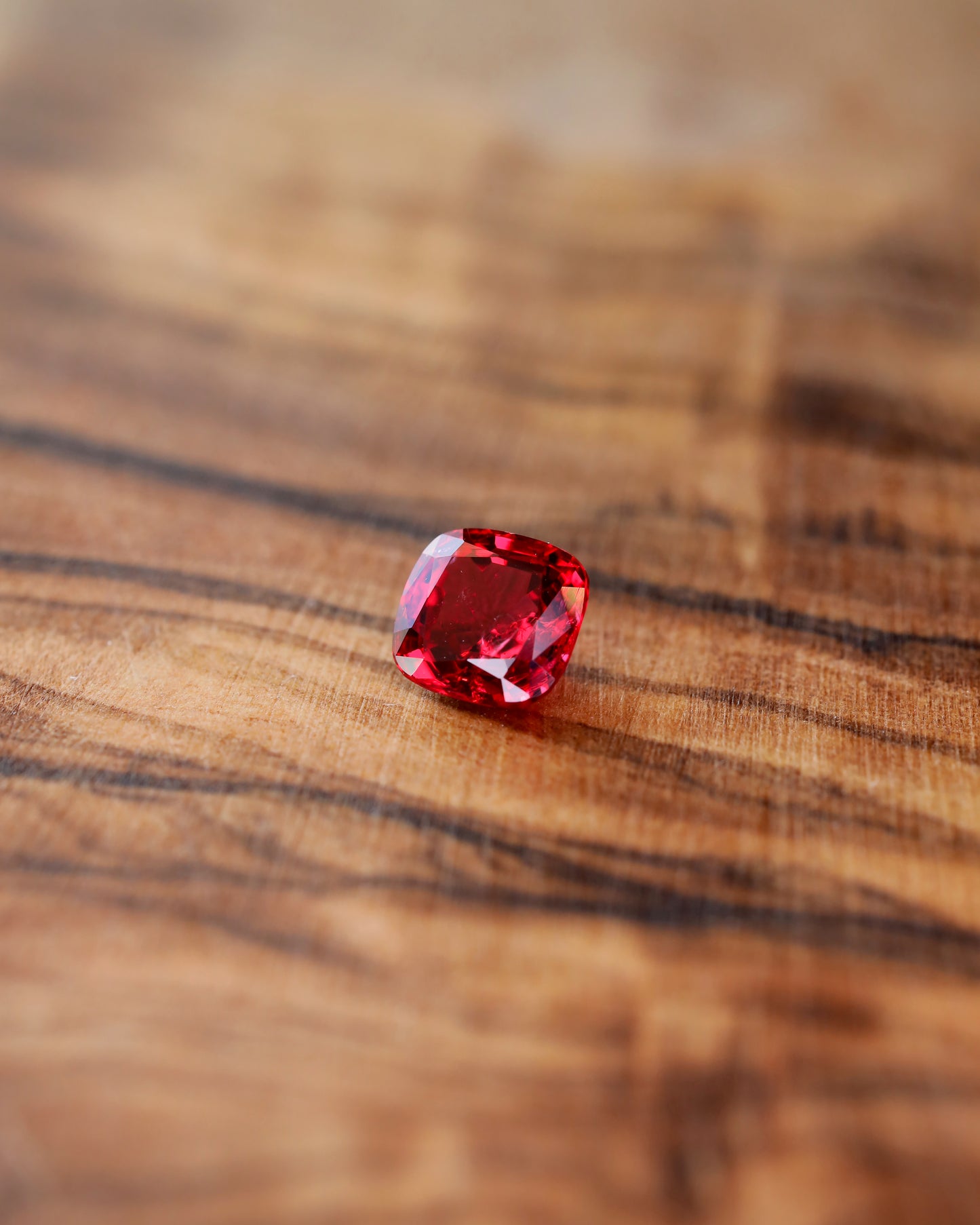 レッドスピネル ルース 0.52ct