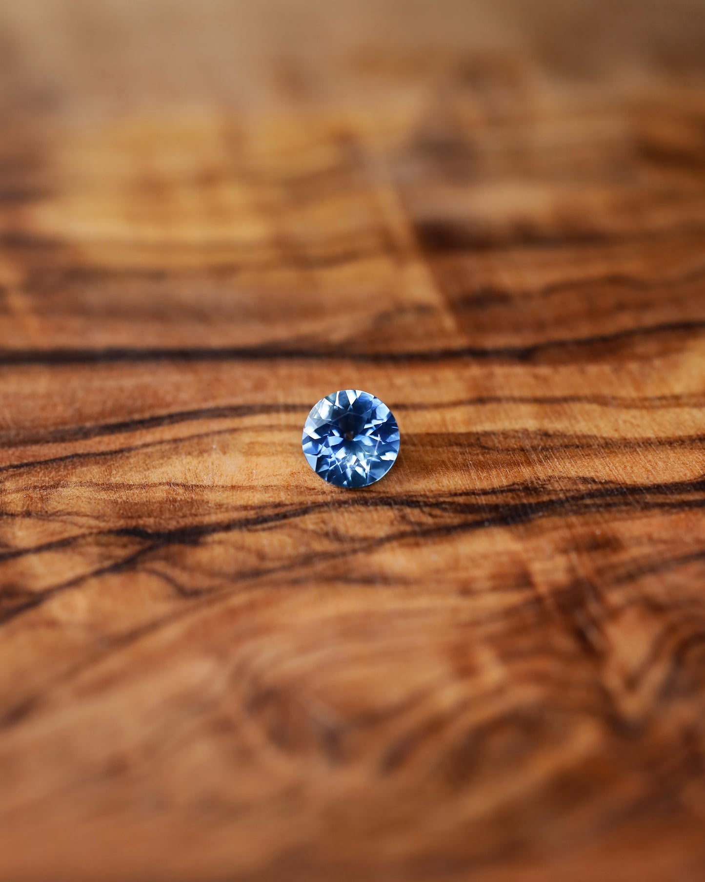 モンタナサファイア ルース 0.75ct