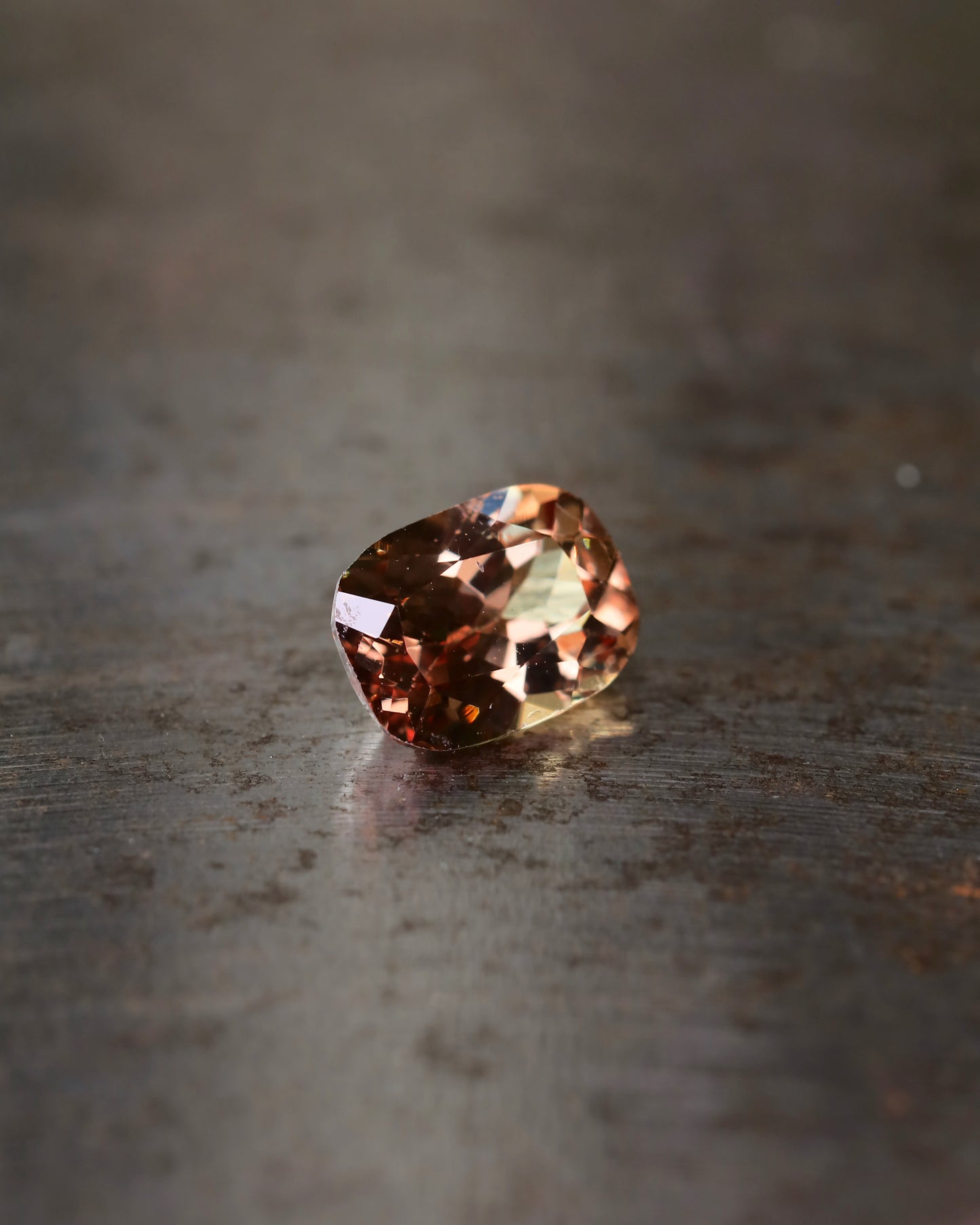 カラーチェンジガーネット ルース 1.13ct