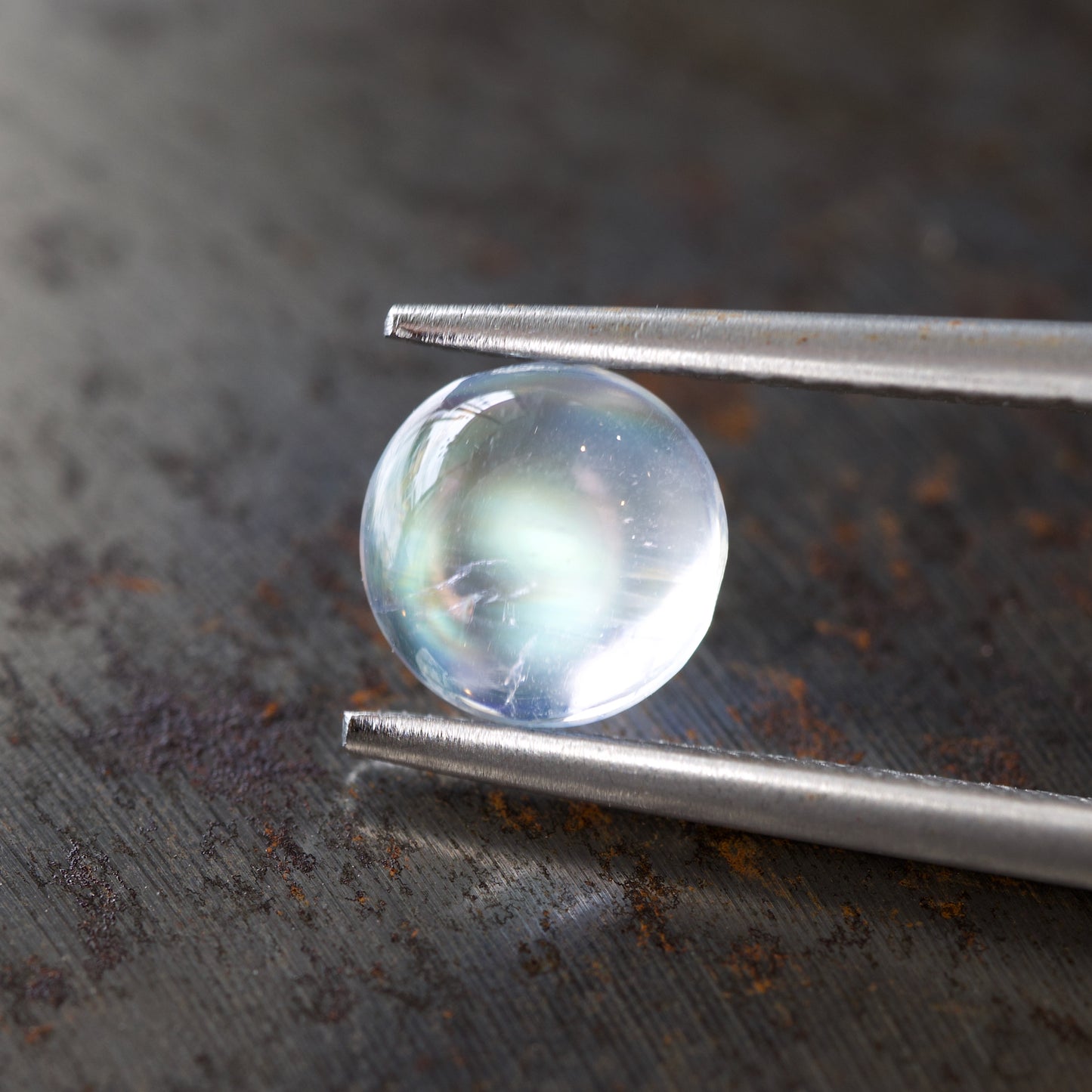 レインボームーンストーン ルース 0.81ct