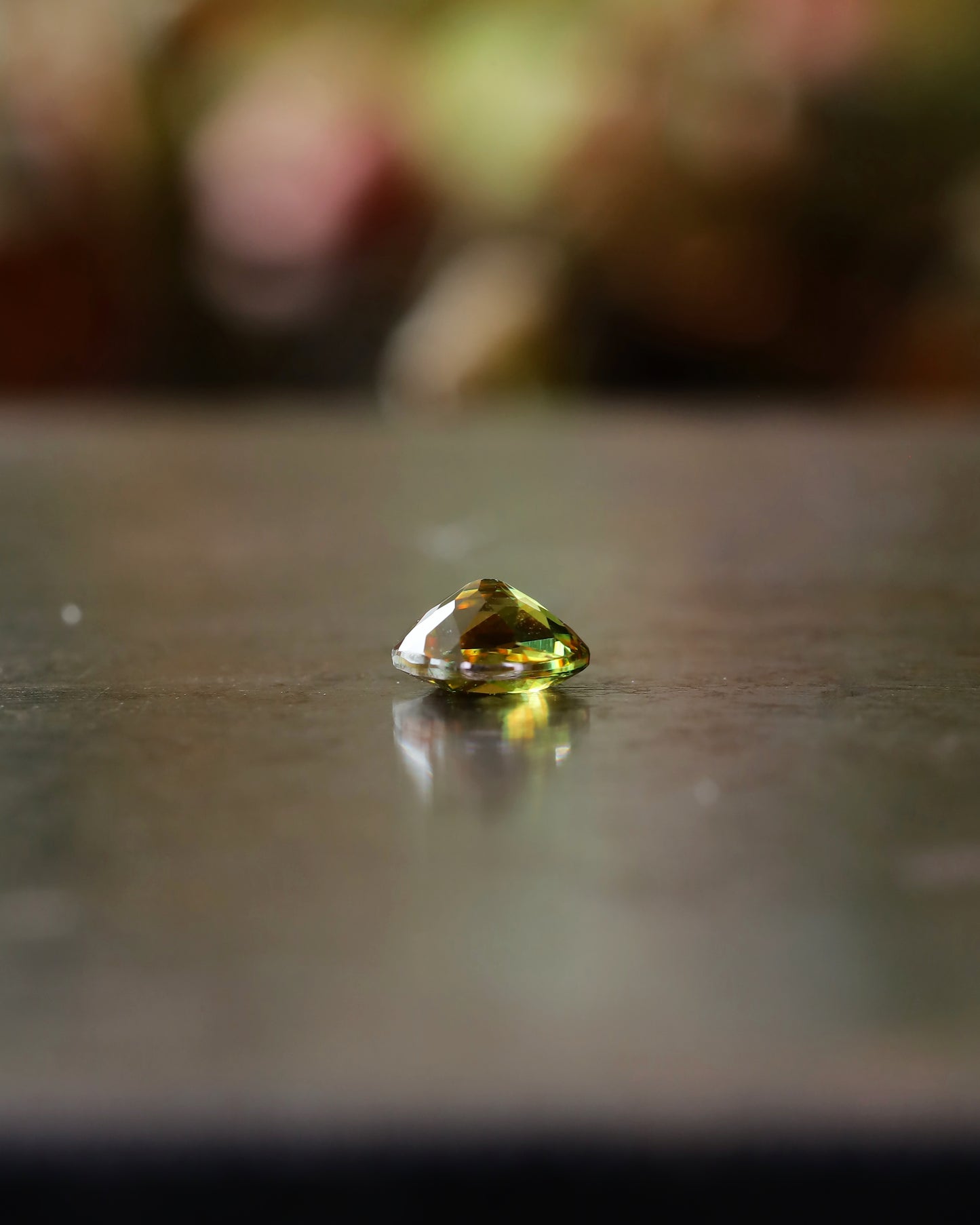 スフェーン ルース 0.35ct
