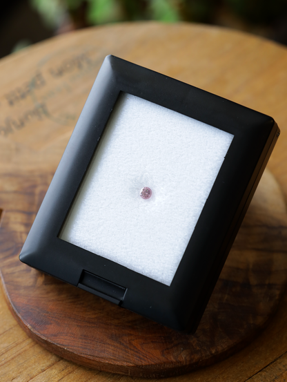 パパラチアサファイア　ルース　0.29ct