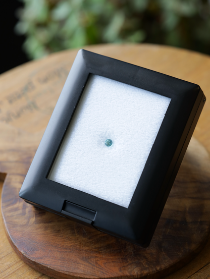 グランディディエライト　ルース　0.16ct