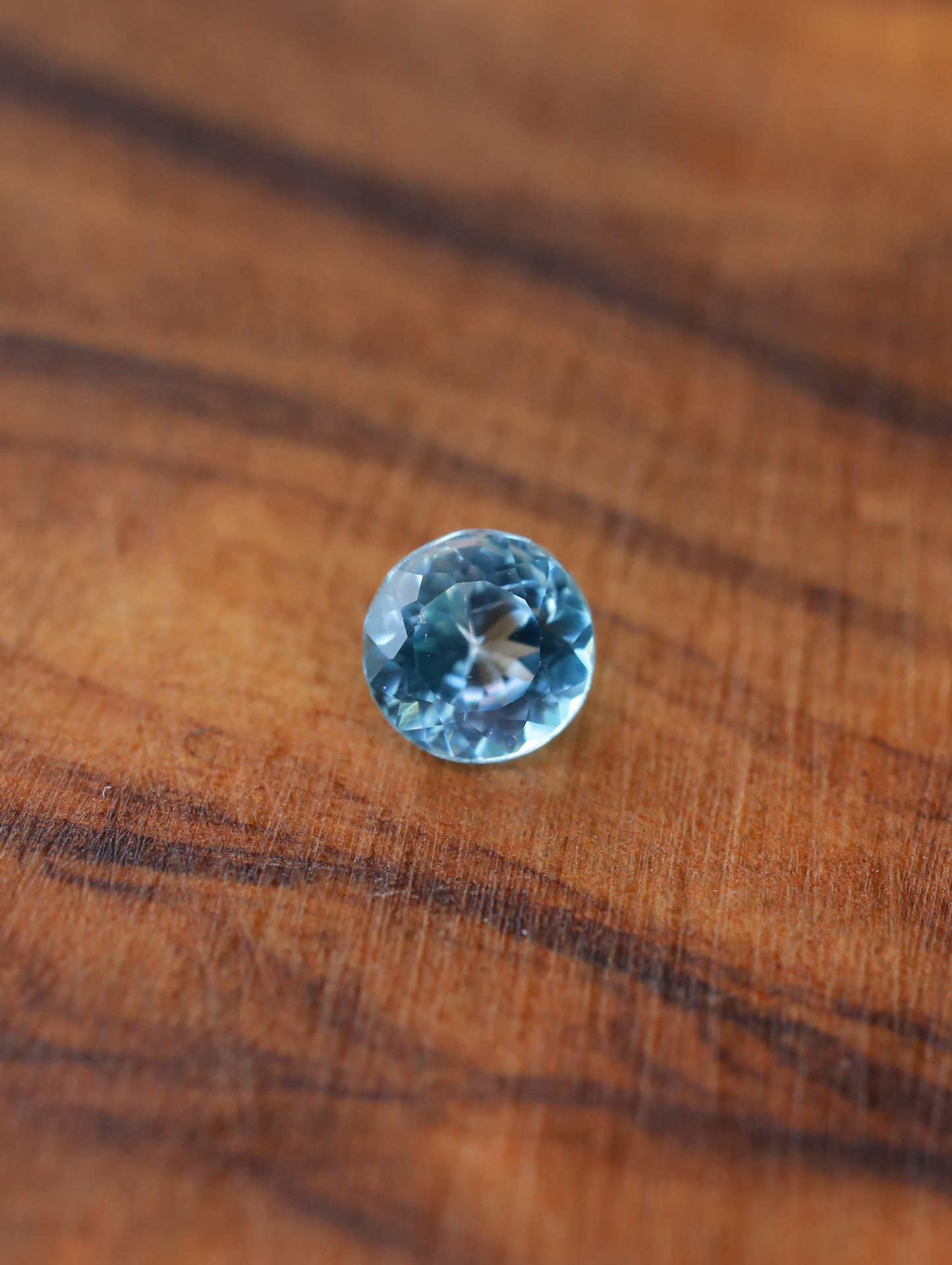 グランディディエライト　ルース　0.16ct