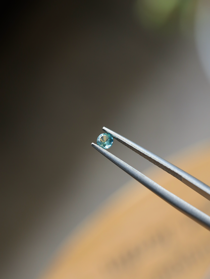 グランディディエライト　ルース　0.16ct