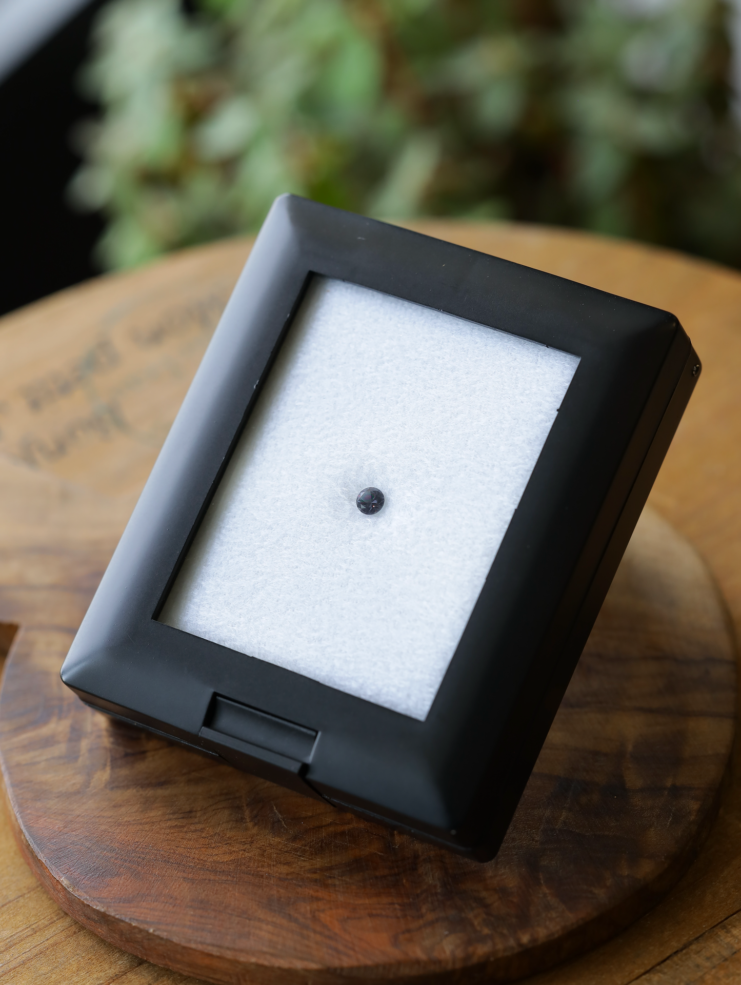 ベキリーブルーガーネット　ルース　0.23ct