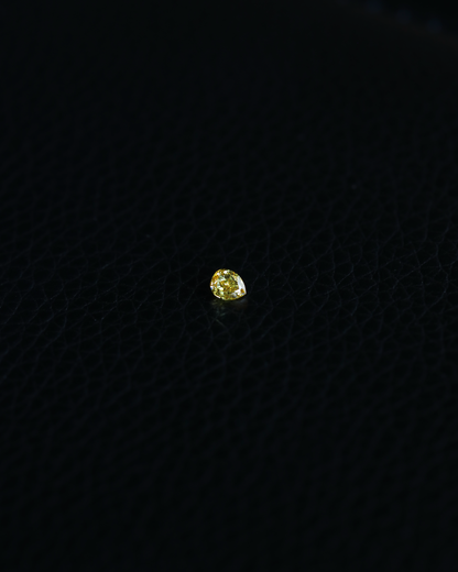 ファンシービビッドイエローダイヤモンド　ルース　0.225ct