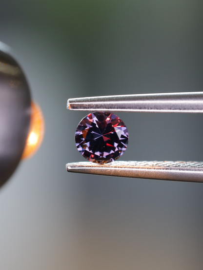 ベキリーブルーガーネット　ルース　0.23ct