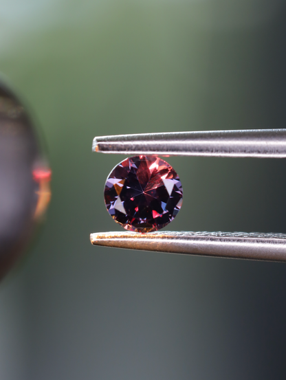 ベキリーブルーガーネット　ルース　0.23ct