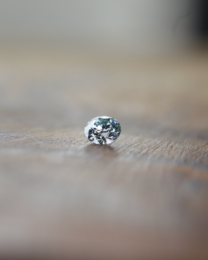 アイスブルーダイヤモンド　ルース　0.11ct