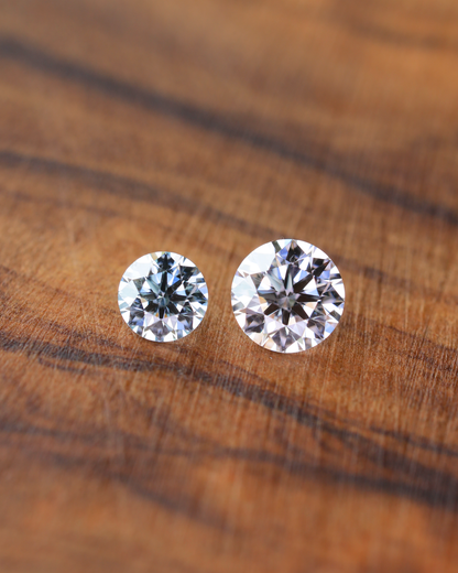 アイスブルーダイヤモンド　ルース　0.11ct